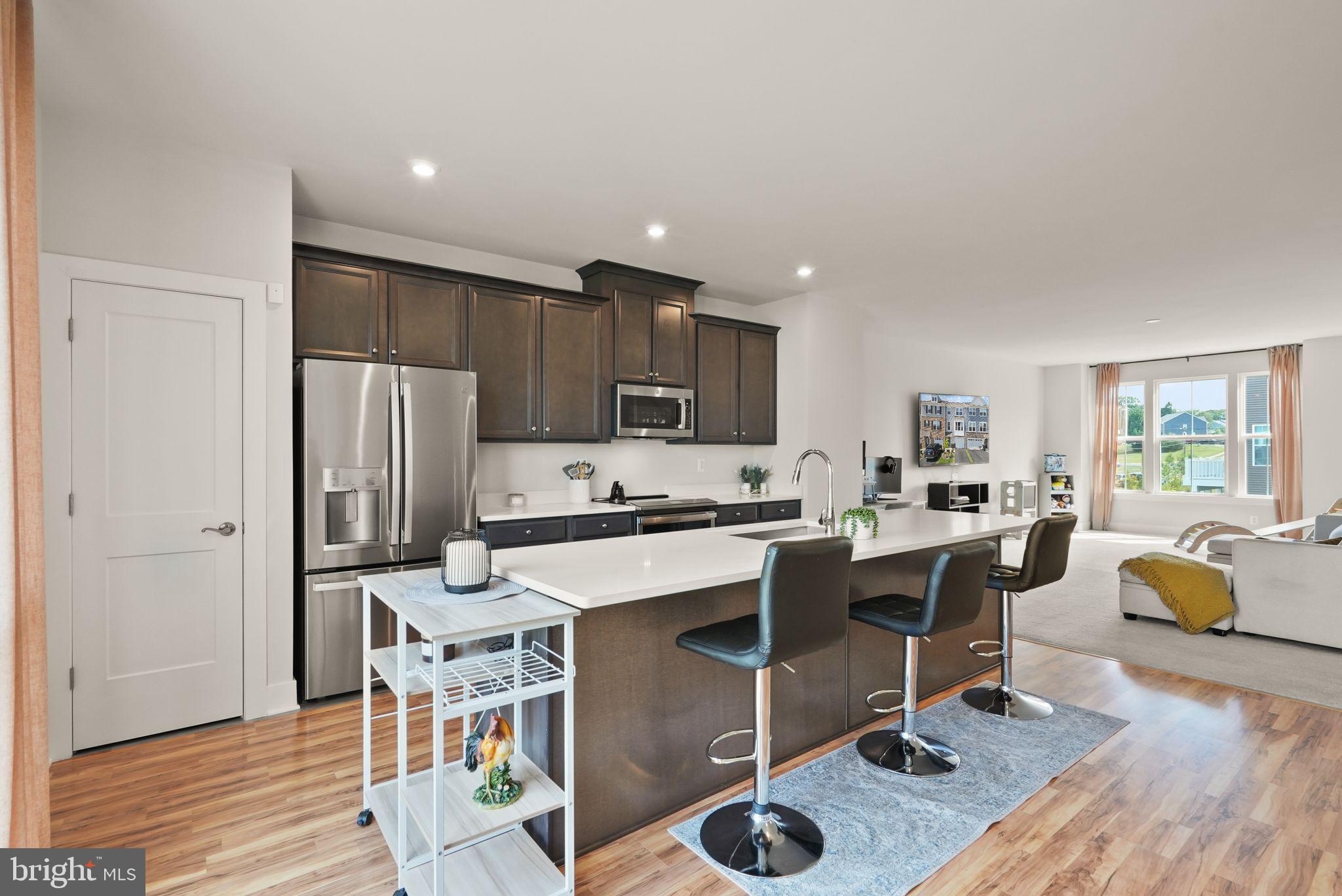 10602 Sheffield Glen Ln