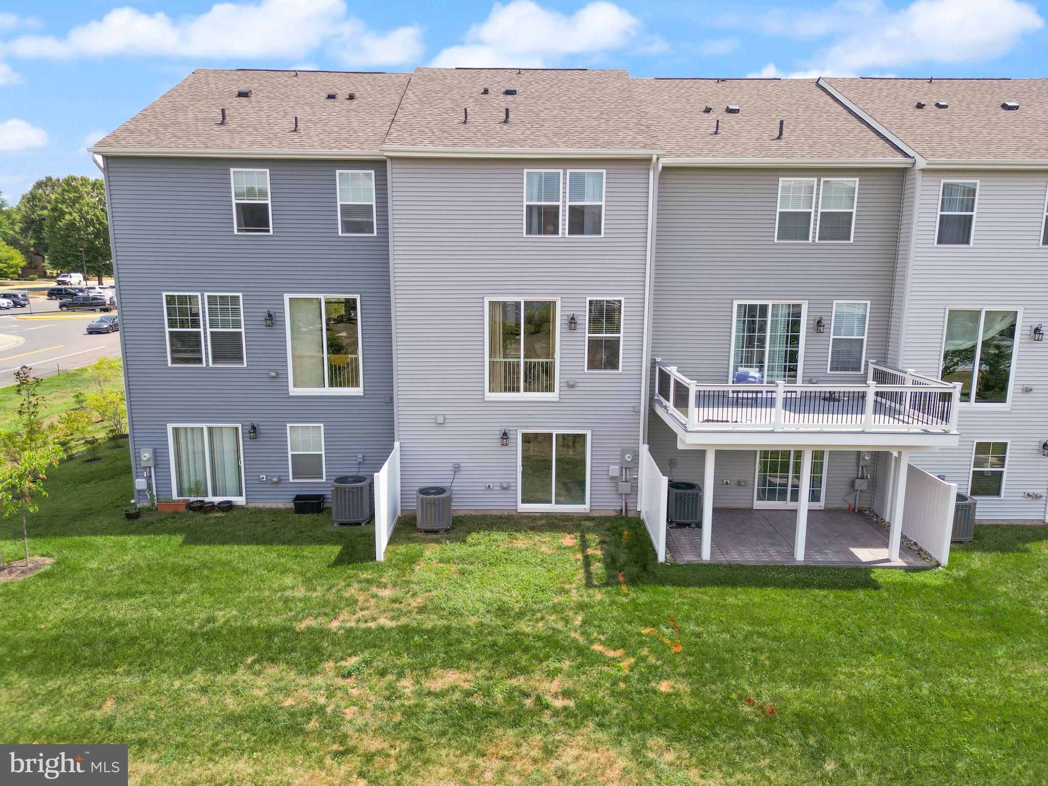 10602 Sheffield Glen Ln