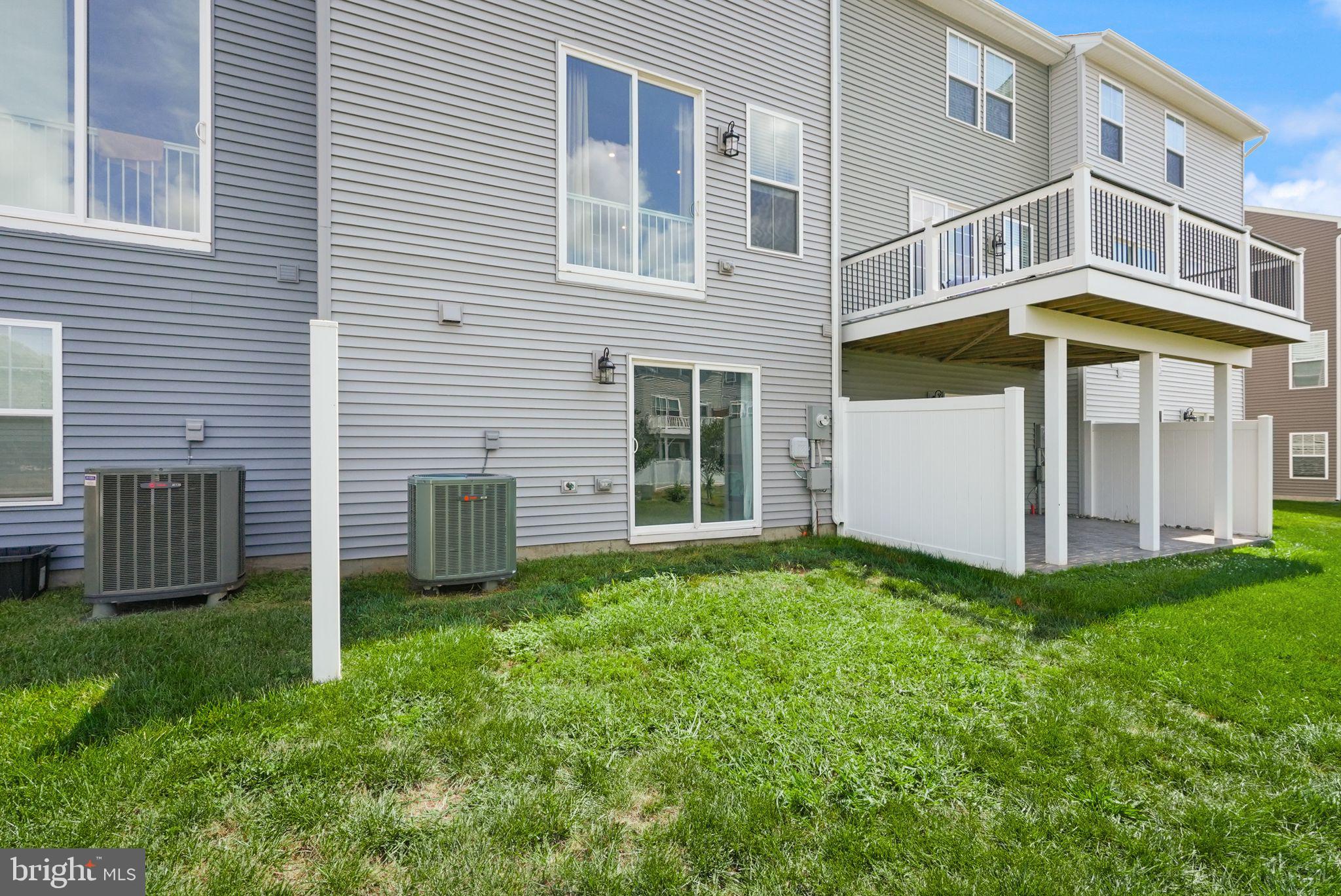 10602 Sheffield Glen Ln