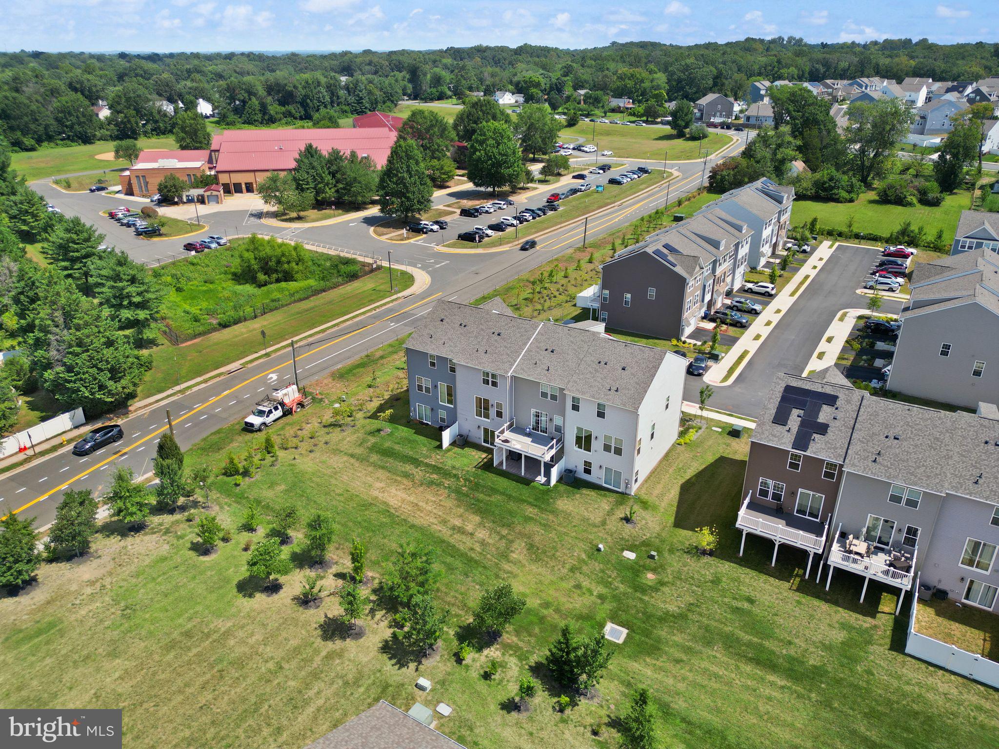 10602 Sheffield Glen Ln