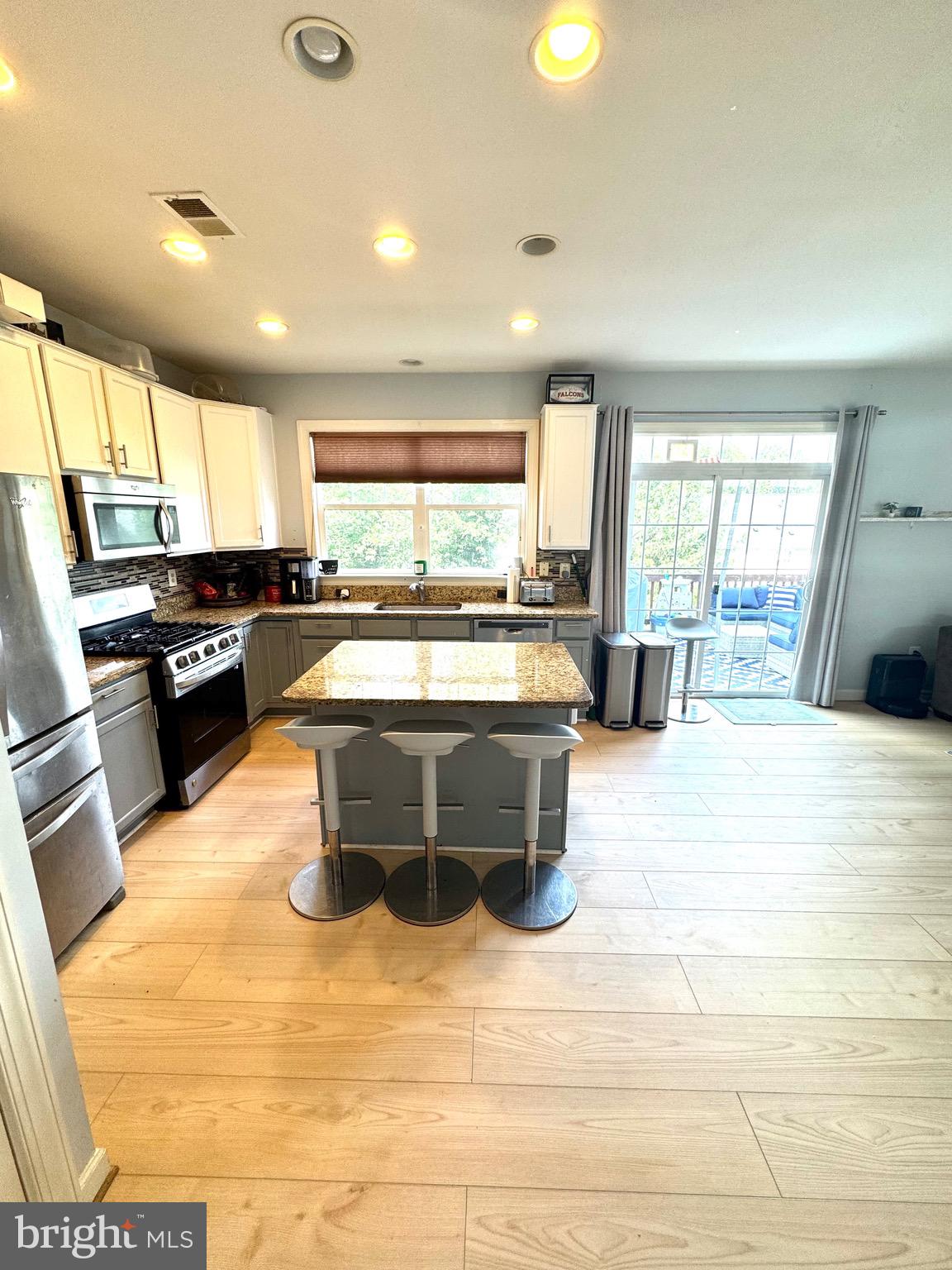 8186 Cobble Pond Way