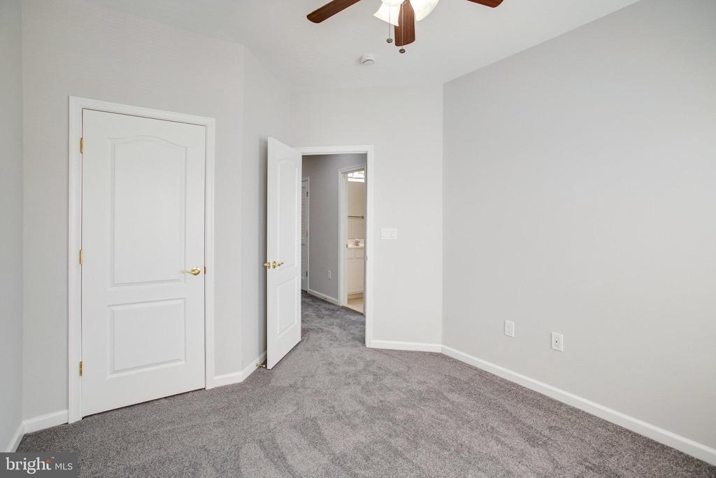 17485 BAYOU BEND CIR