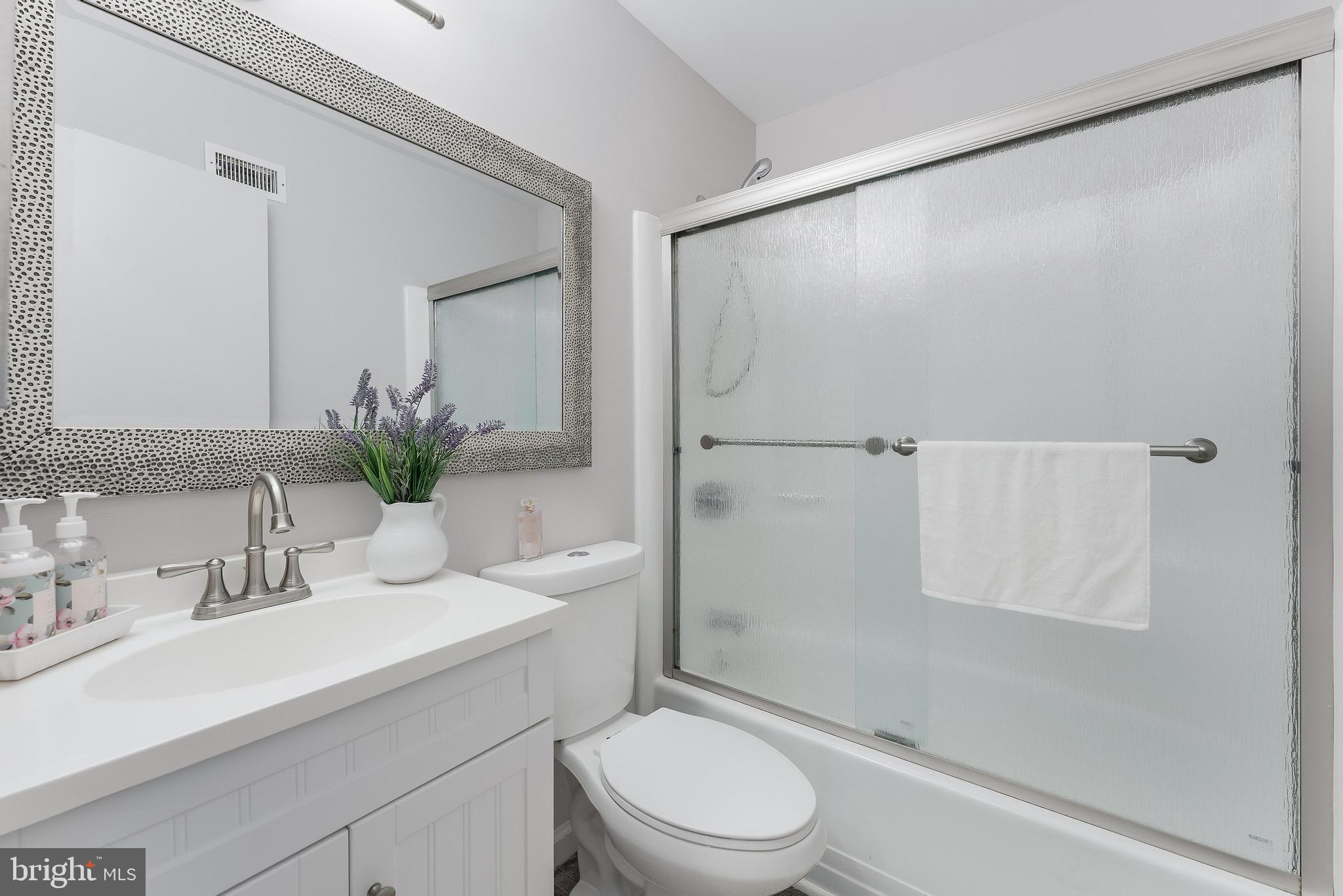 15353 Grist Mill Ter