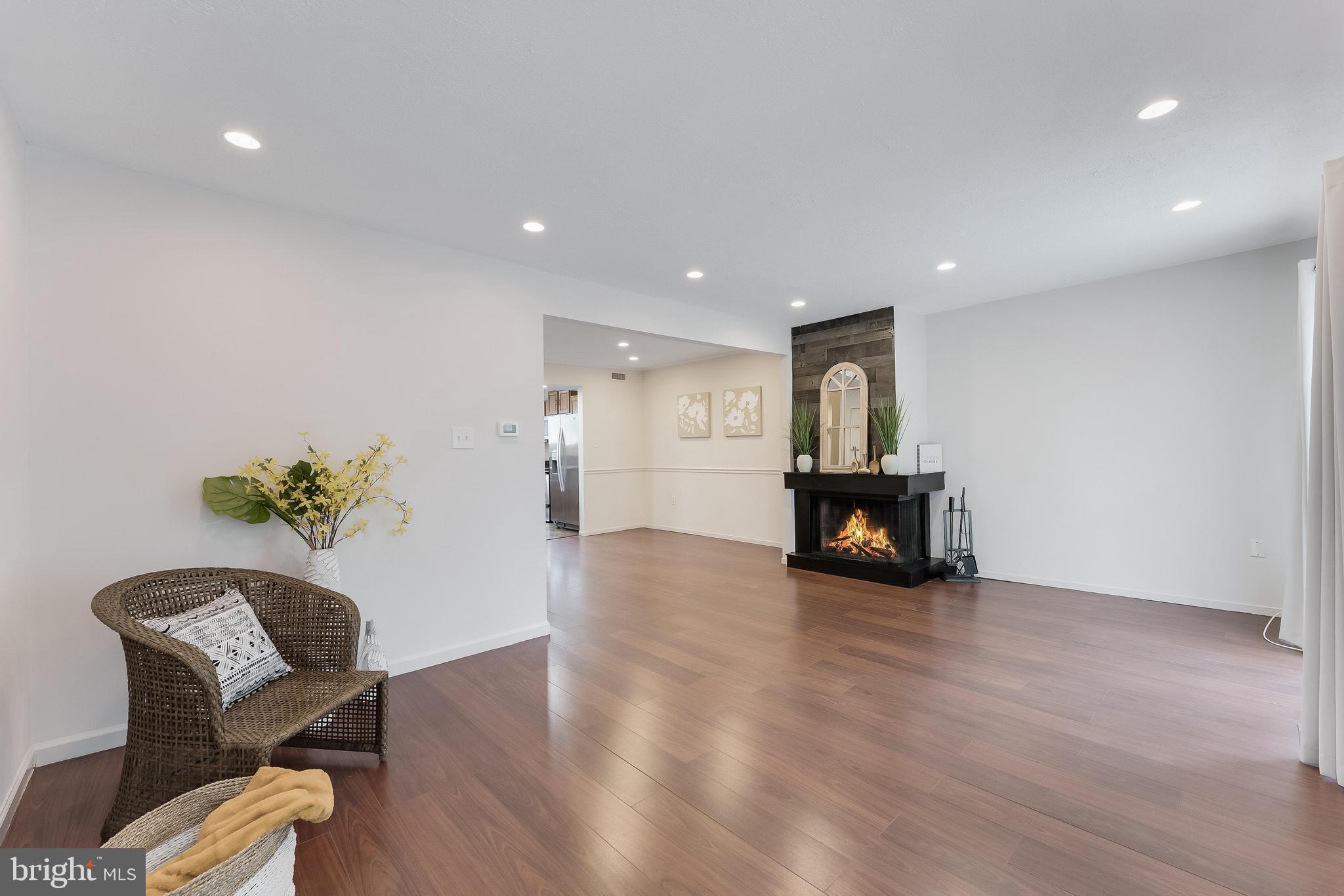 15353 Grist Mill Ter