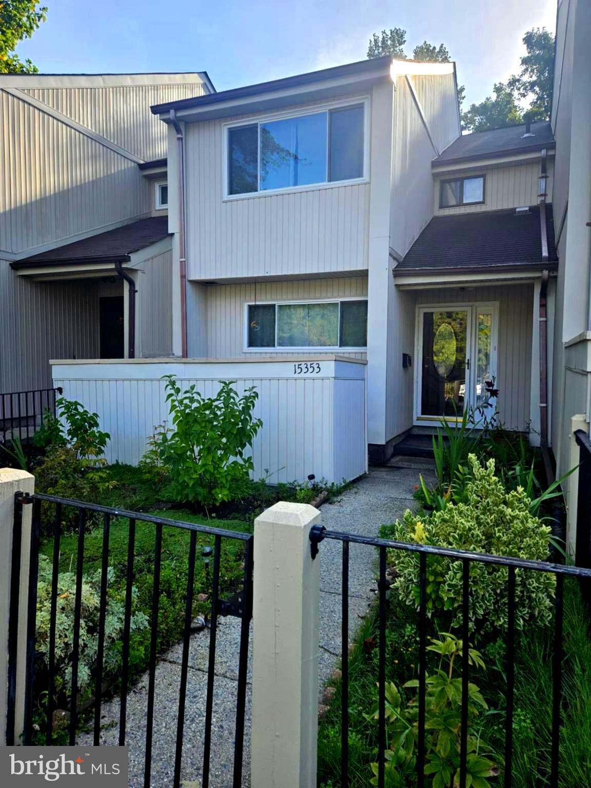 15353 Grist Mill Ter