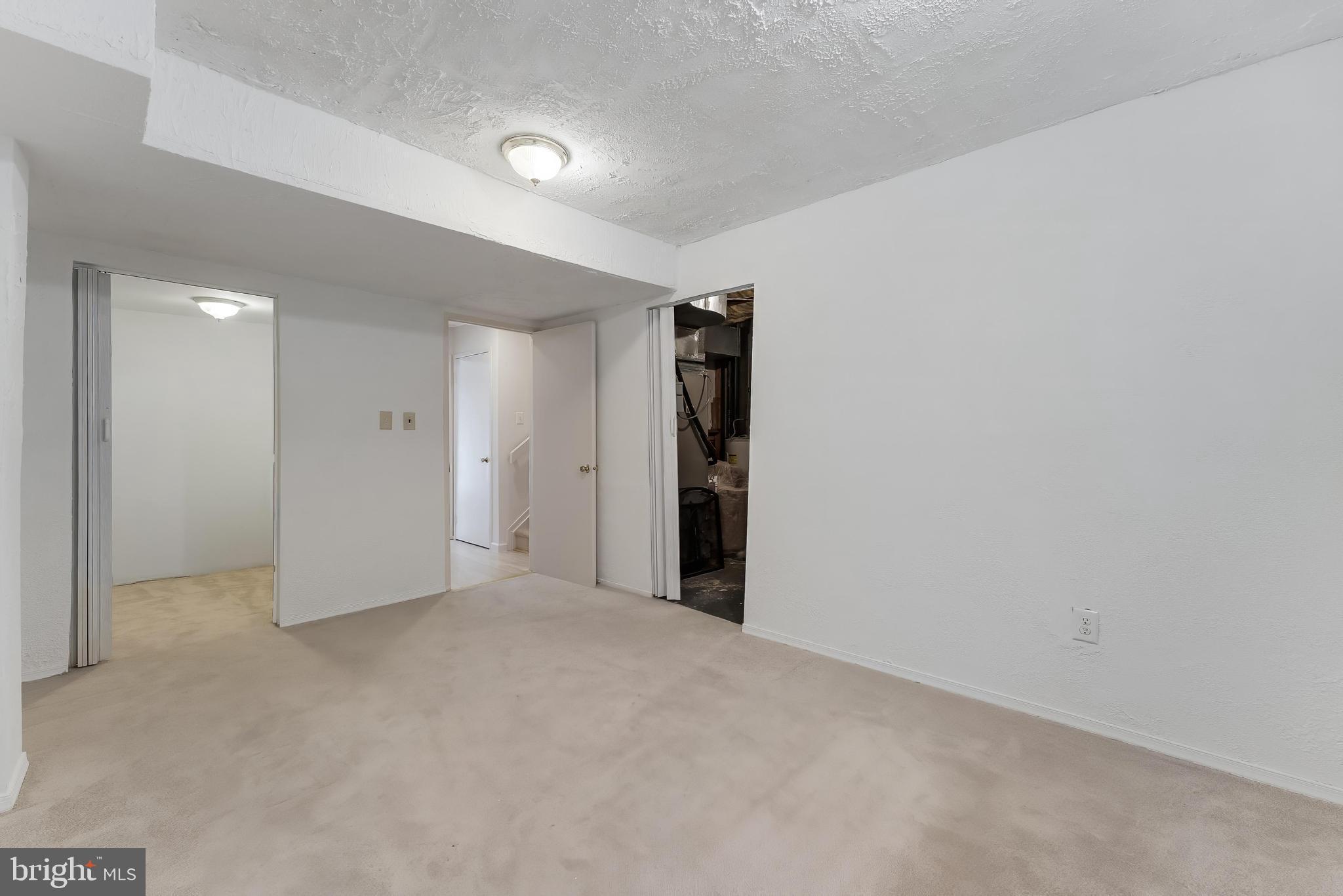 15353 Grist Mill Ter