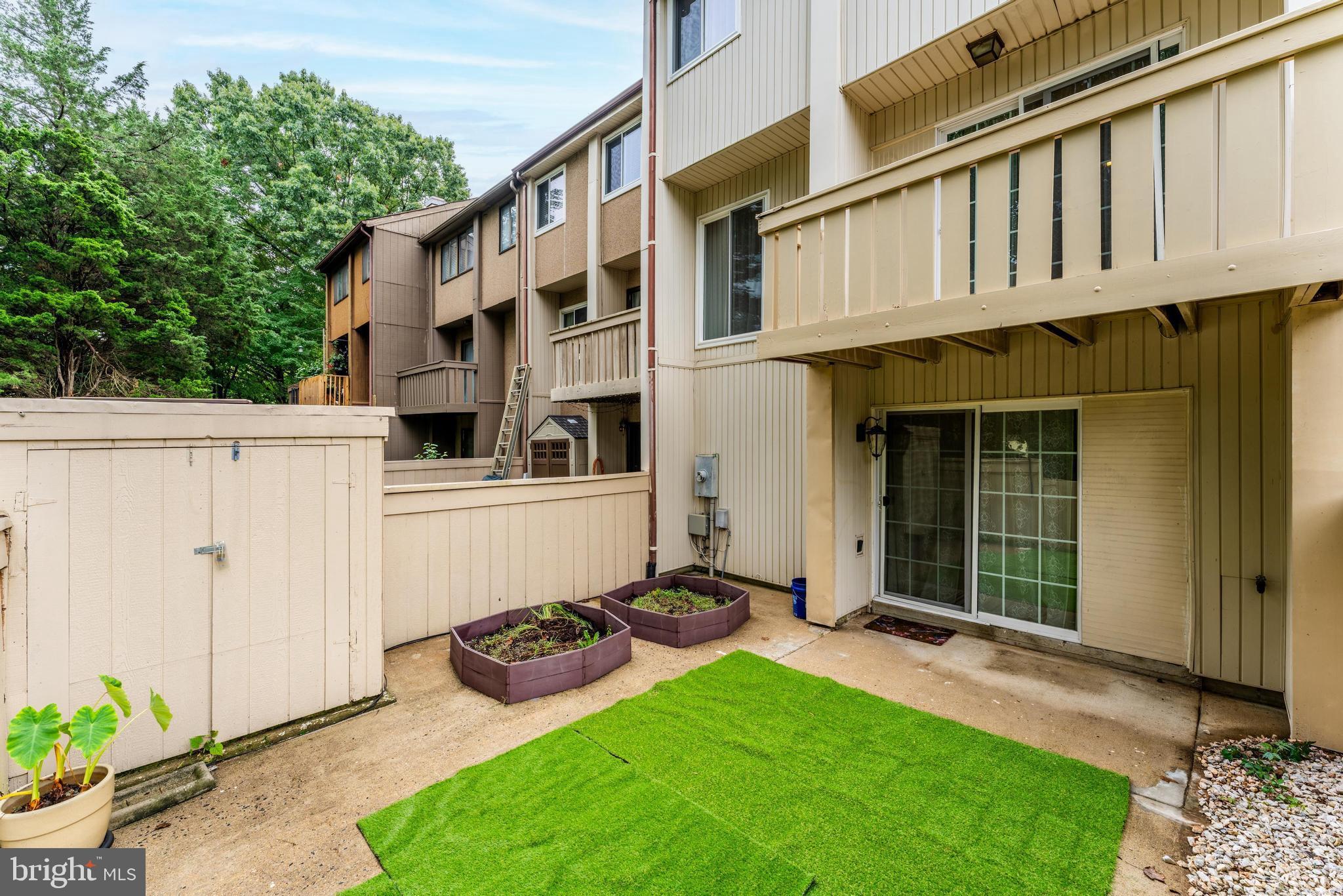 15353 Grist Mill Ter