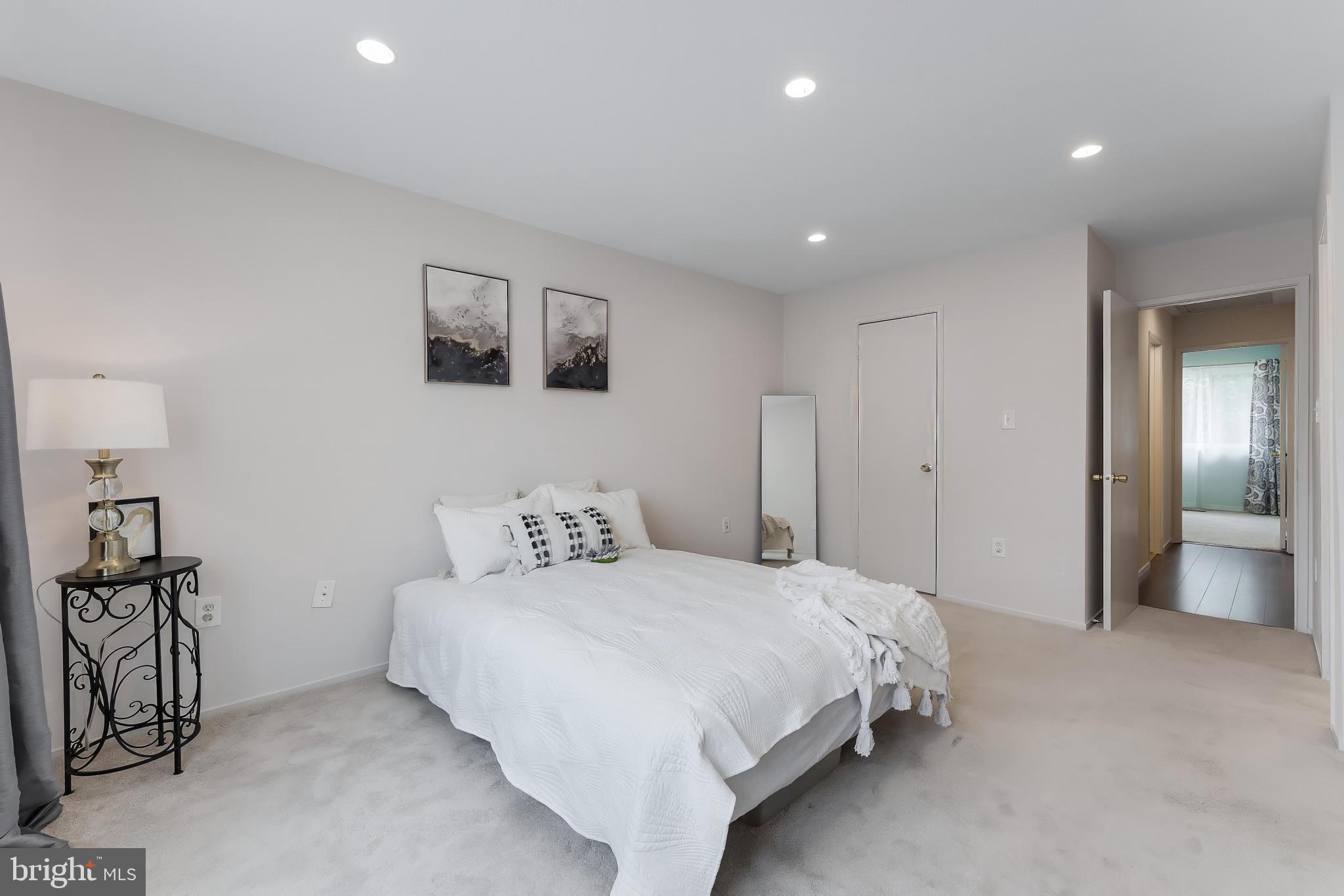 15353 Grist Mill Ter