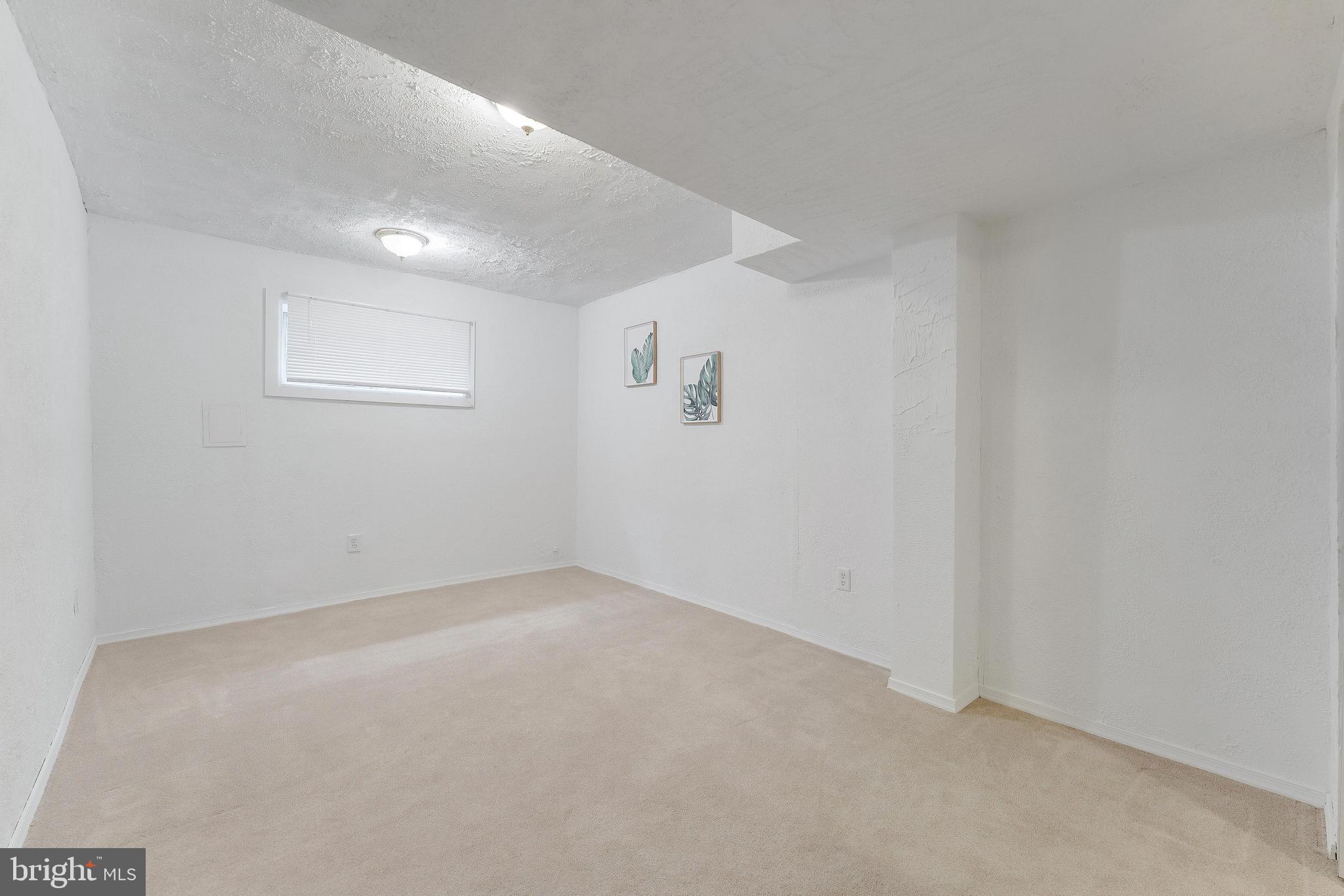 15353 Grist Mill Ter