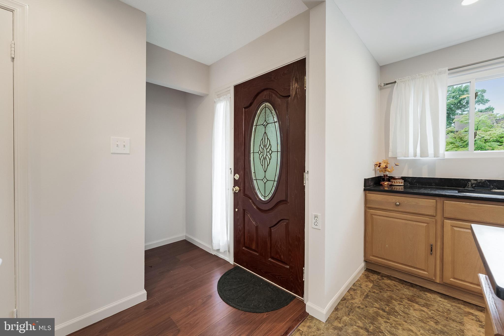 15353 Grist Mill Ter