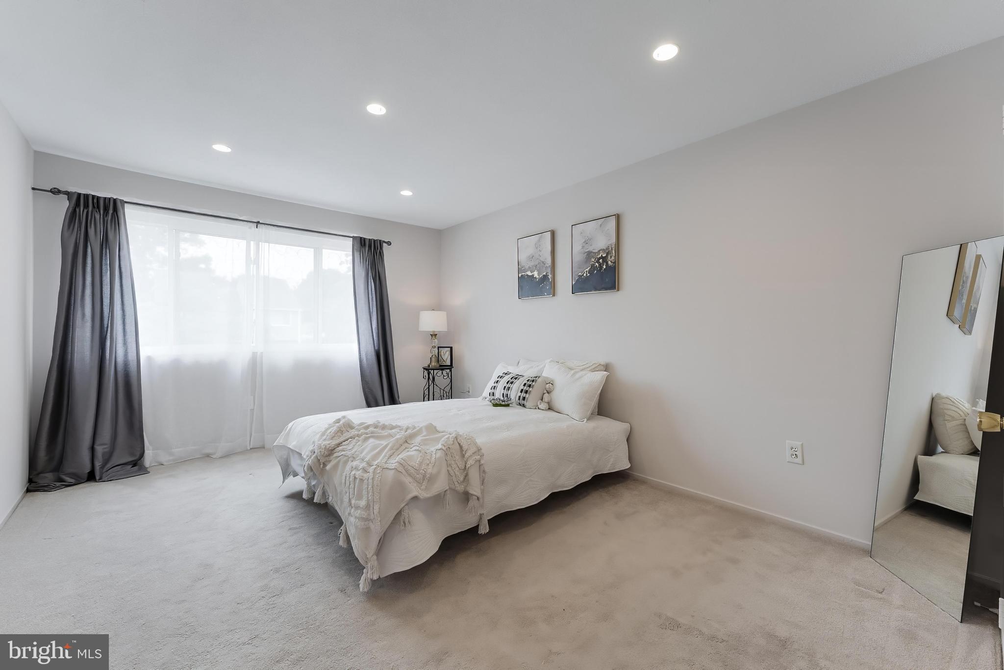 15353 Grist Mill Ter