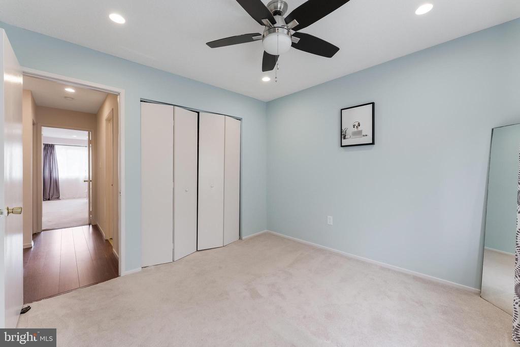 15353 Grist Mill Ter