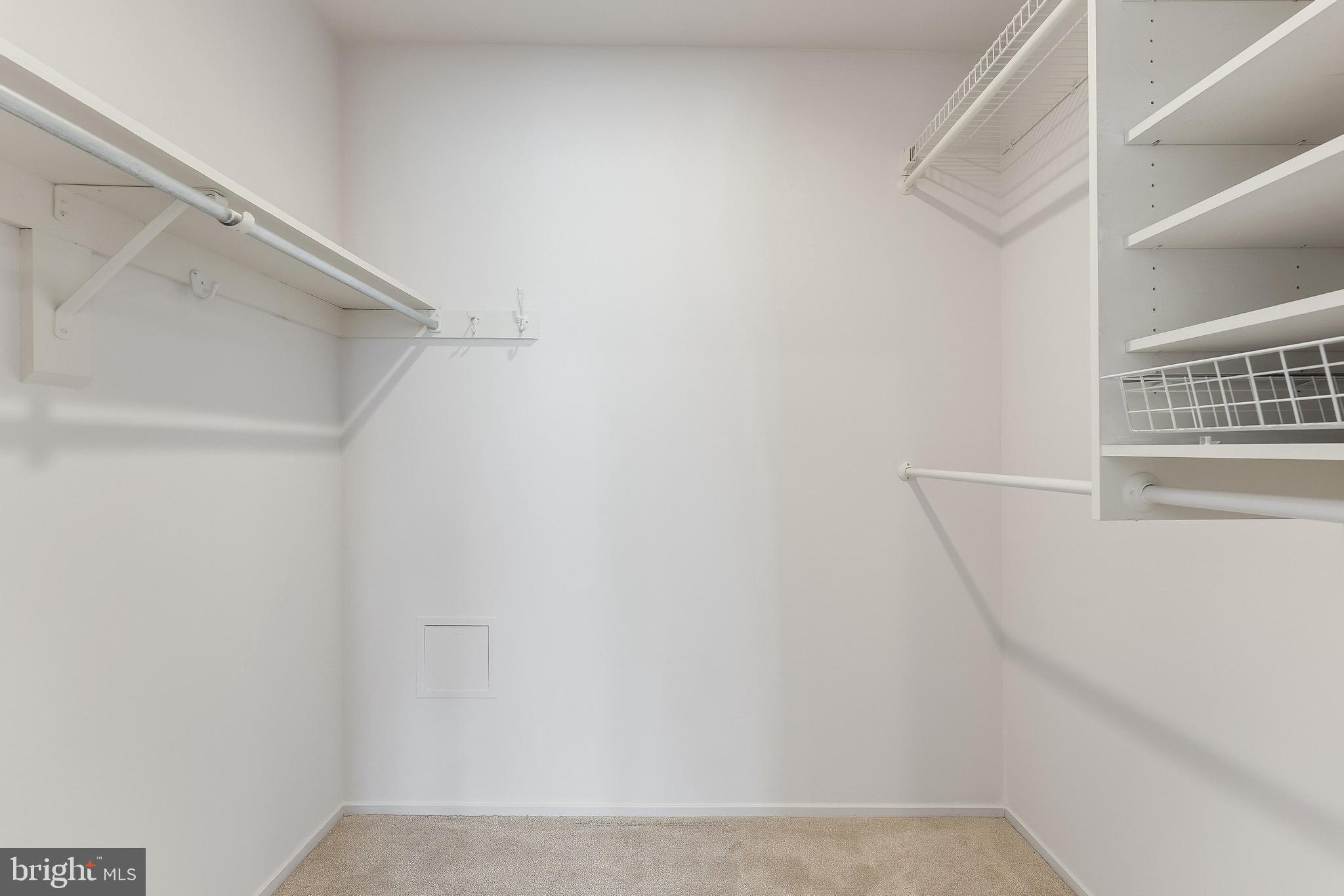 15353 Grist Mill Ter