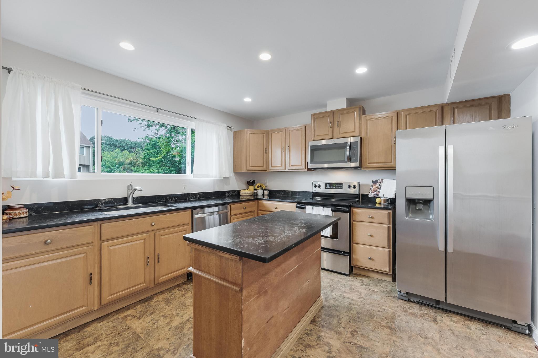 15353 Grist Mill Ter