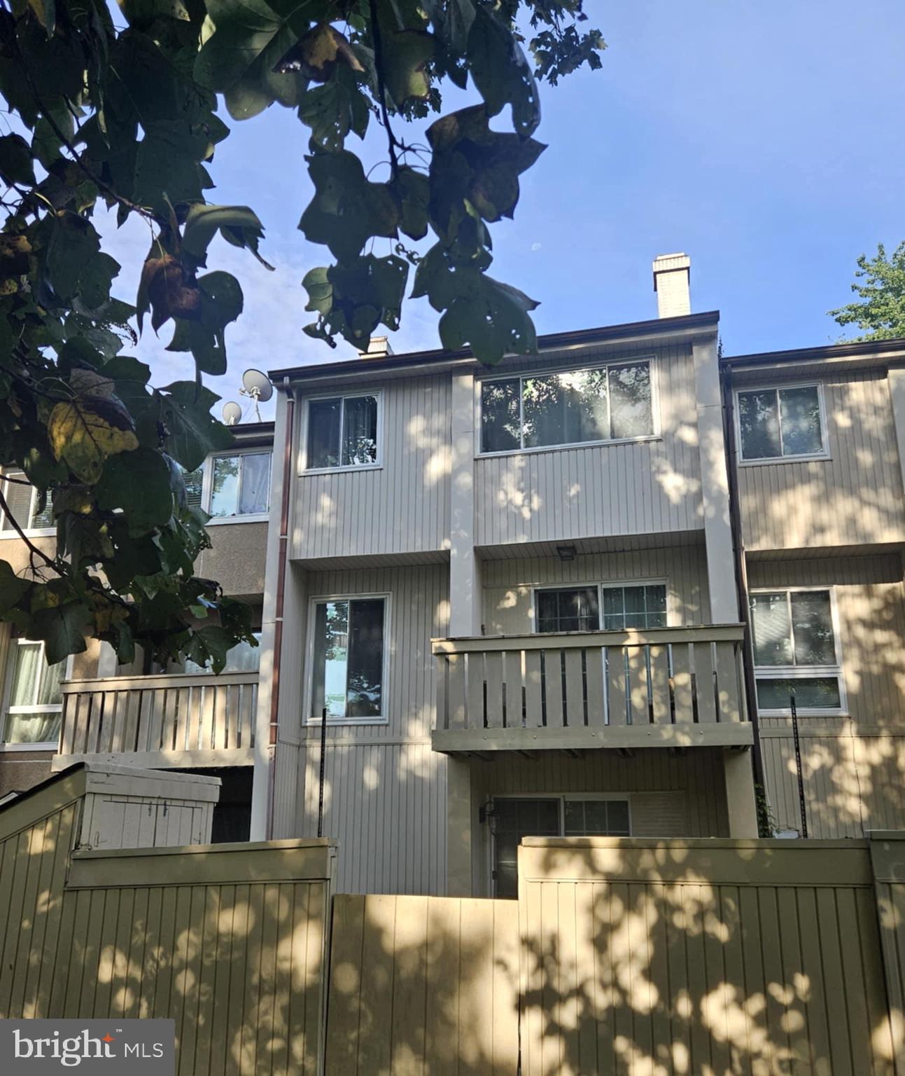 15353 Grist Mill Ter