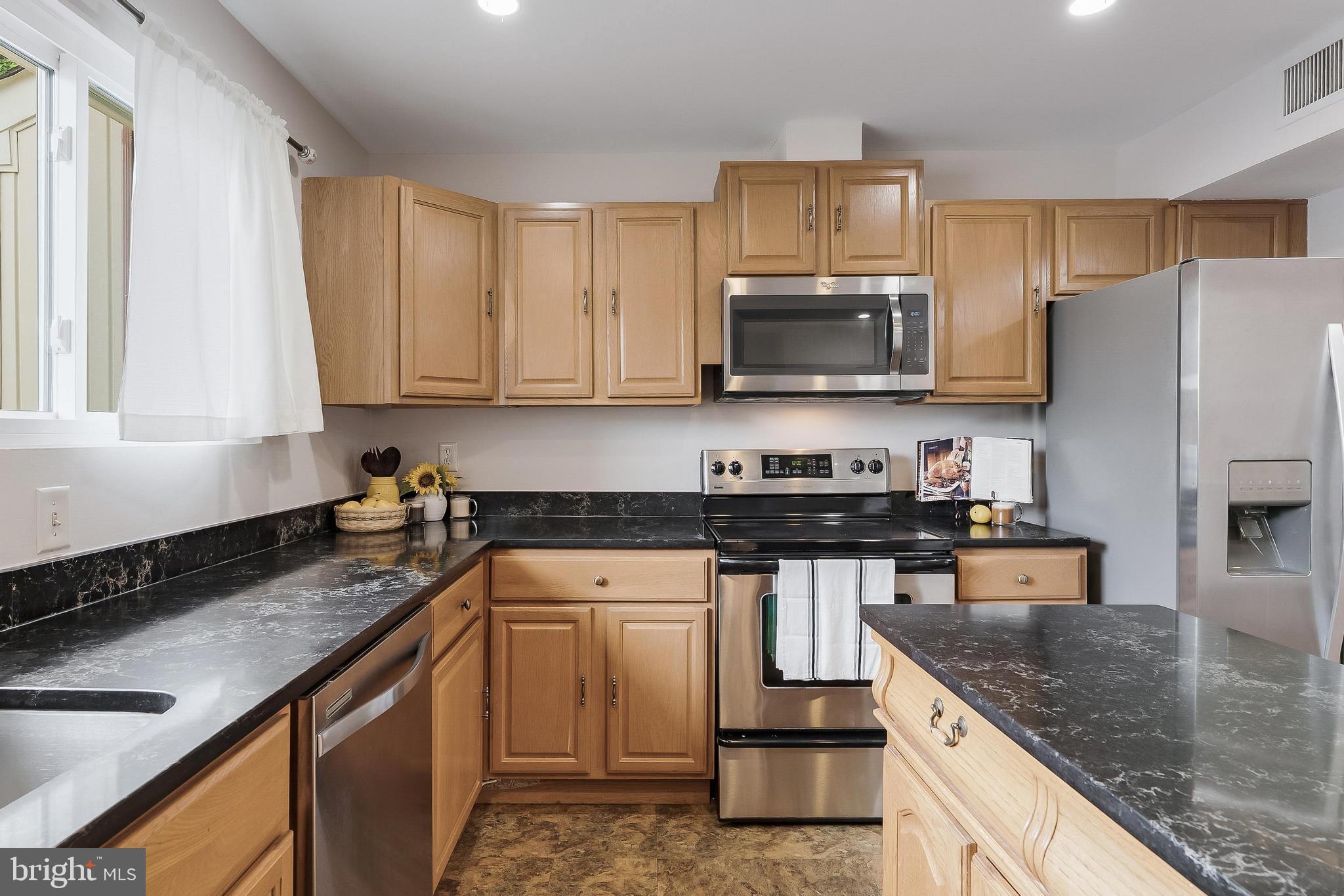 15353 Grist Mill Ter