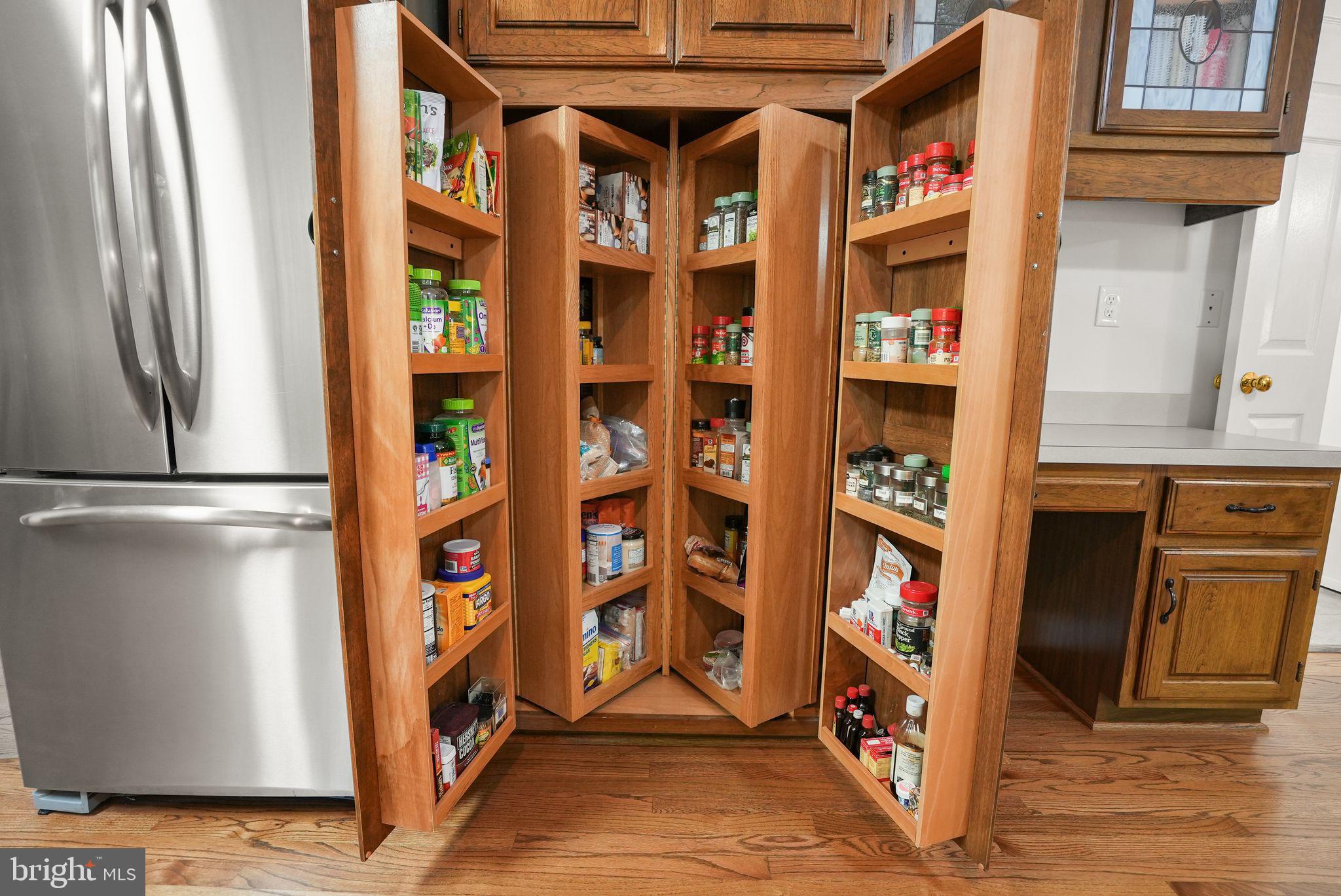 6040 TOKEN FOREST DRIVE