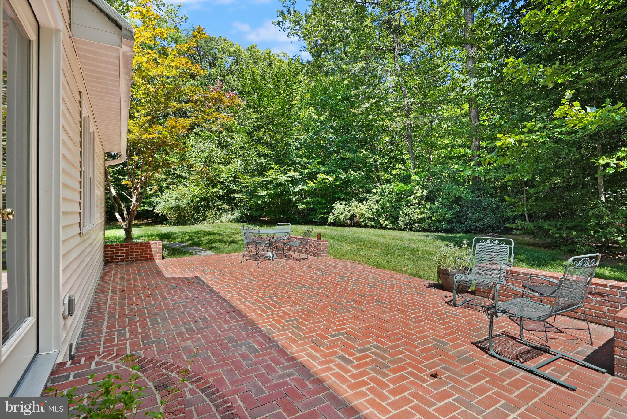 6040 TOKEN FOREST DRIVE