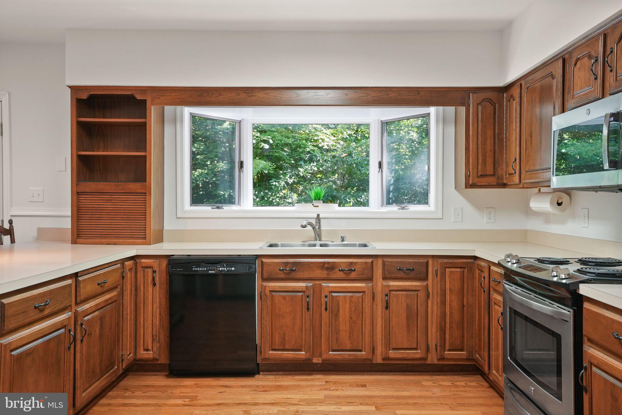 6040 TOKEN FOREST DRIVE