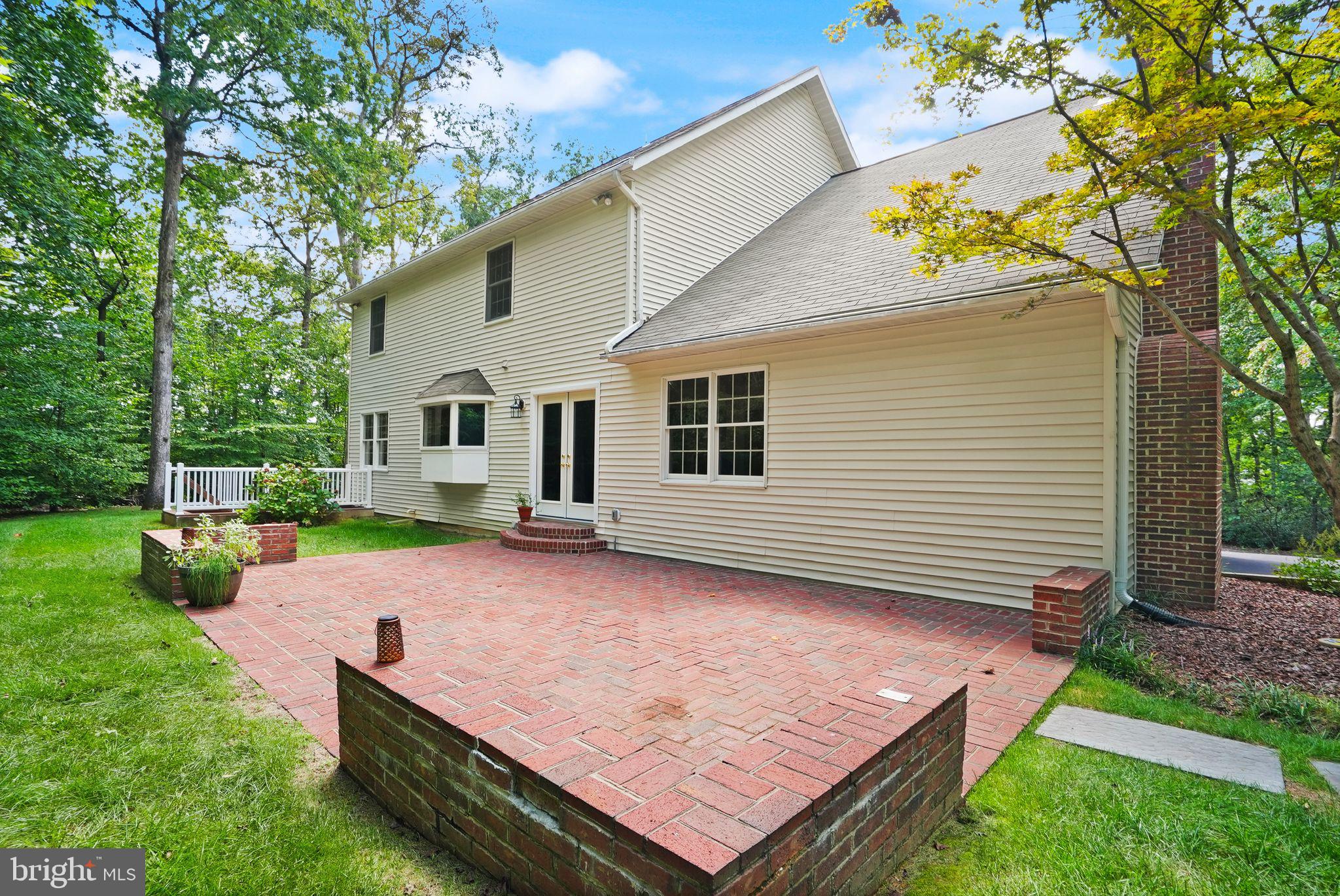 6040 TOKEN FOREST DRIVE