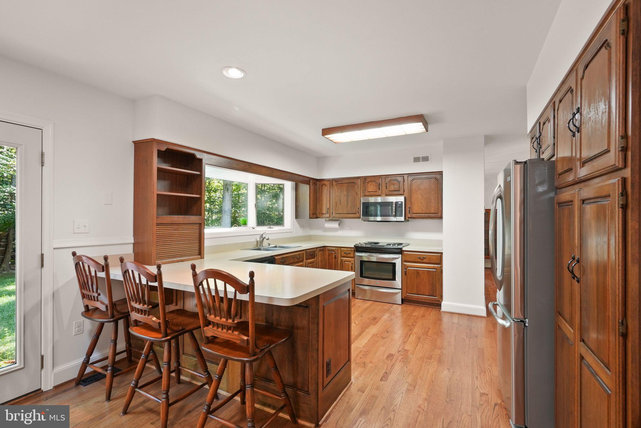 6040 TOKEN FOREST DRIVE