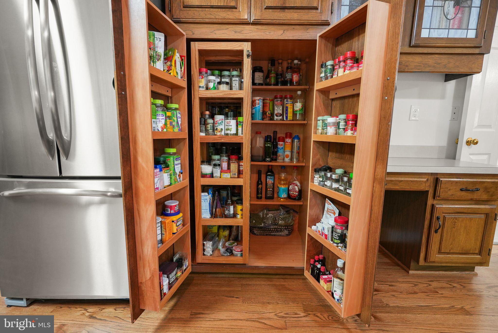 6040 TOKEN FOREST DRIVE