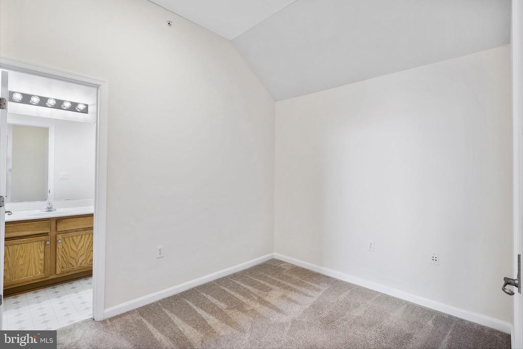 14489 MACON GROVE LANE