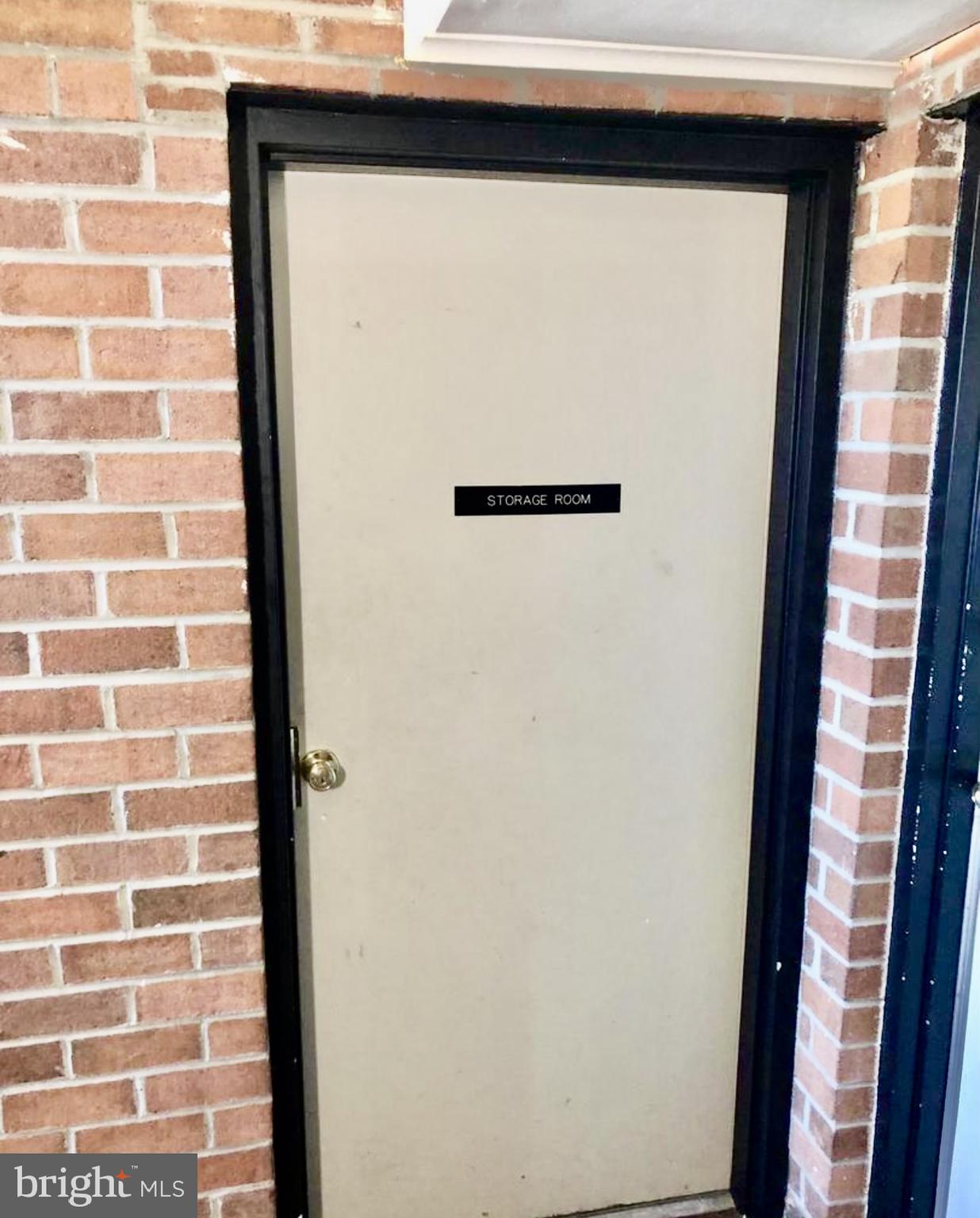 1543 COLONIAL DRIVE T2