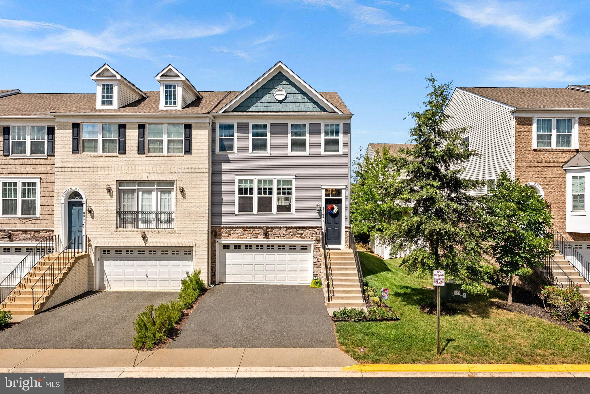 8943 ENGLEWOOD FARMS DRIVE