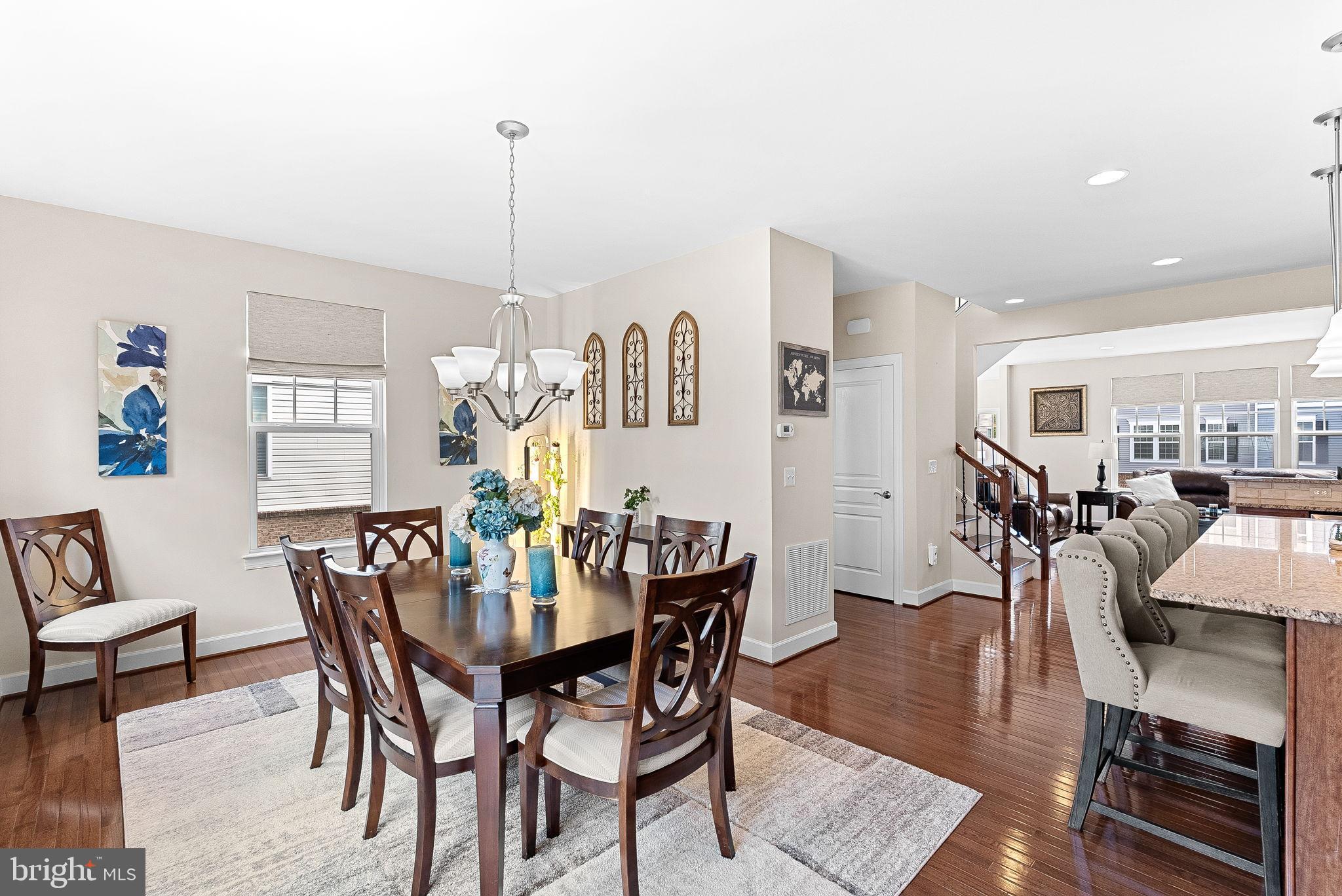 8943 ENGLEWOOD FARMS DRIVE