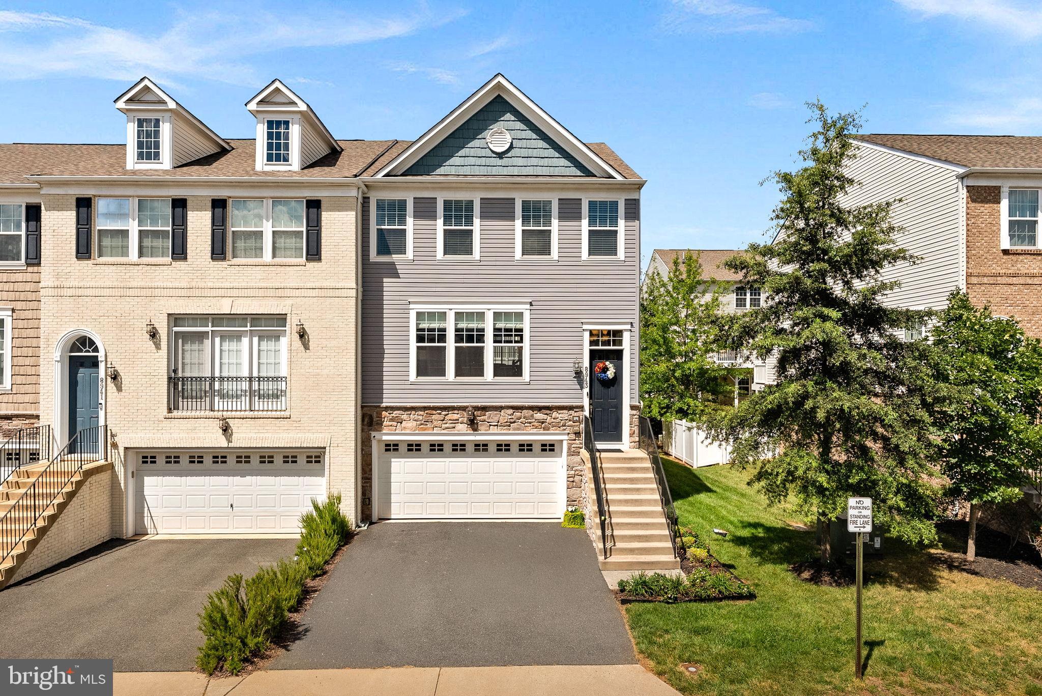 8943 ENGLEWOOD FARMS DRIVE