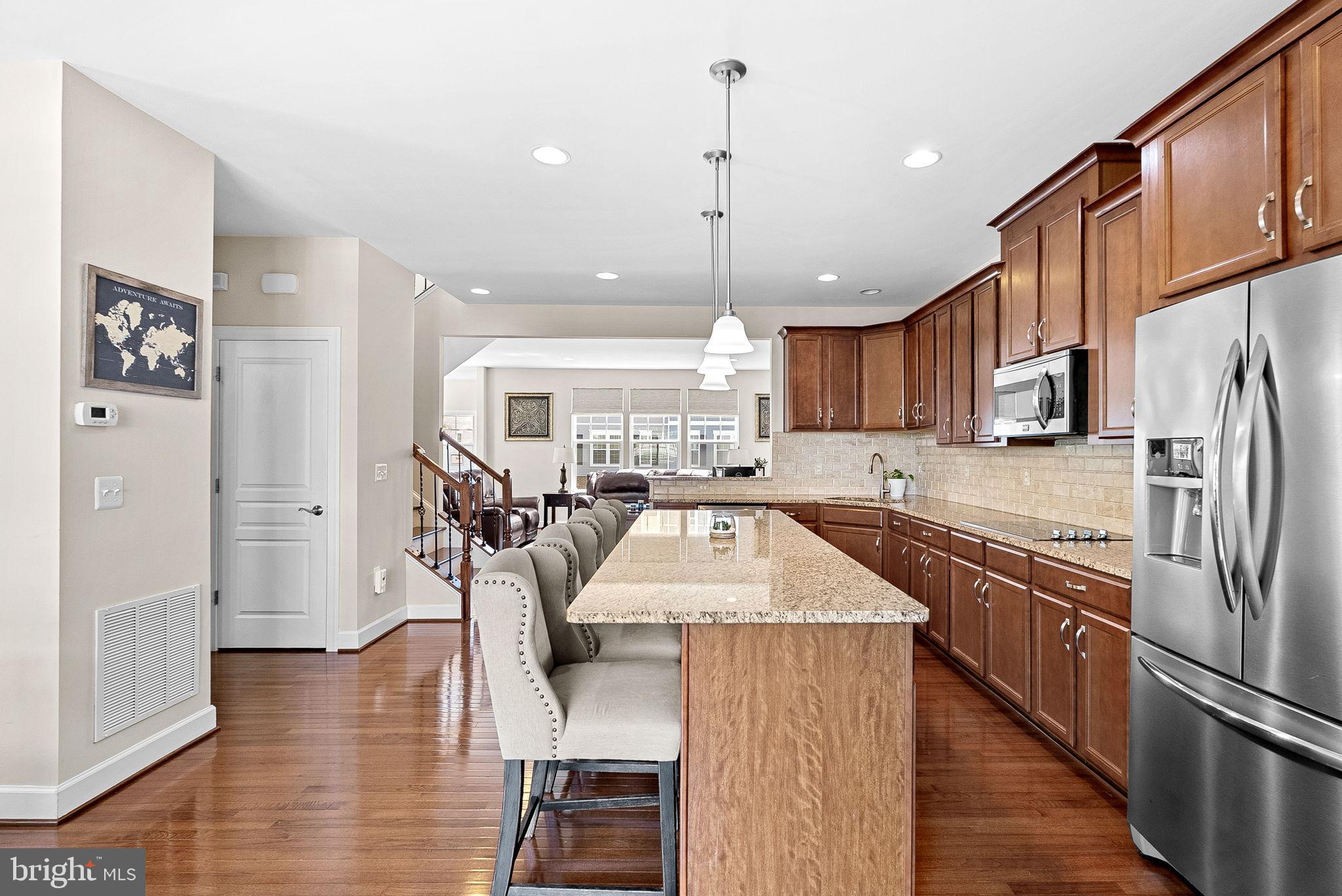 8943 ENGLEWOOD FARMS DRIVE