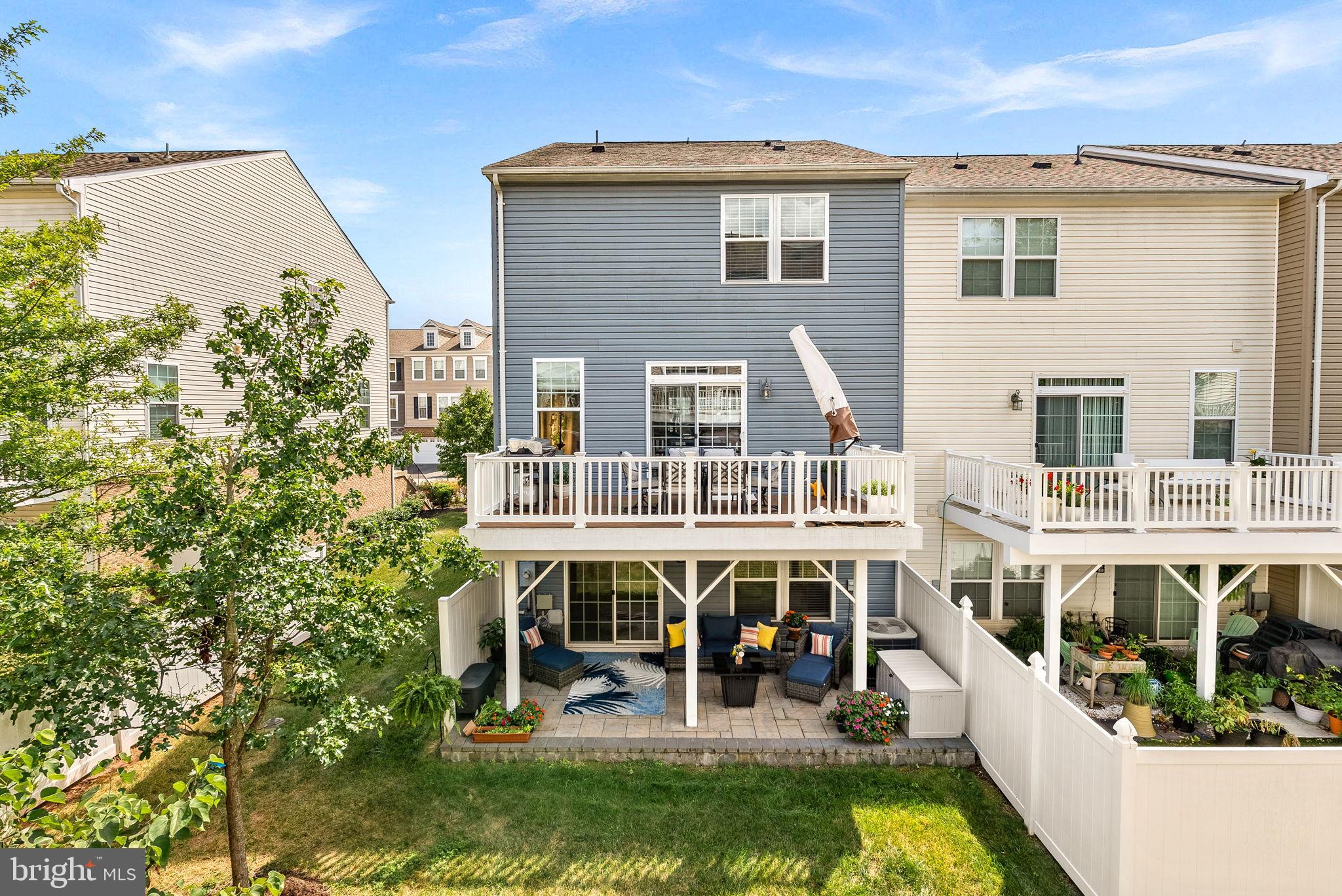 8943 ENGLEWOOD FARMS DRIVE