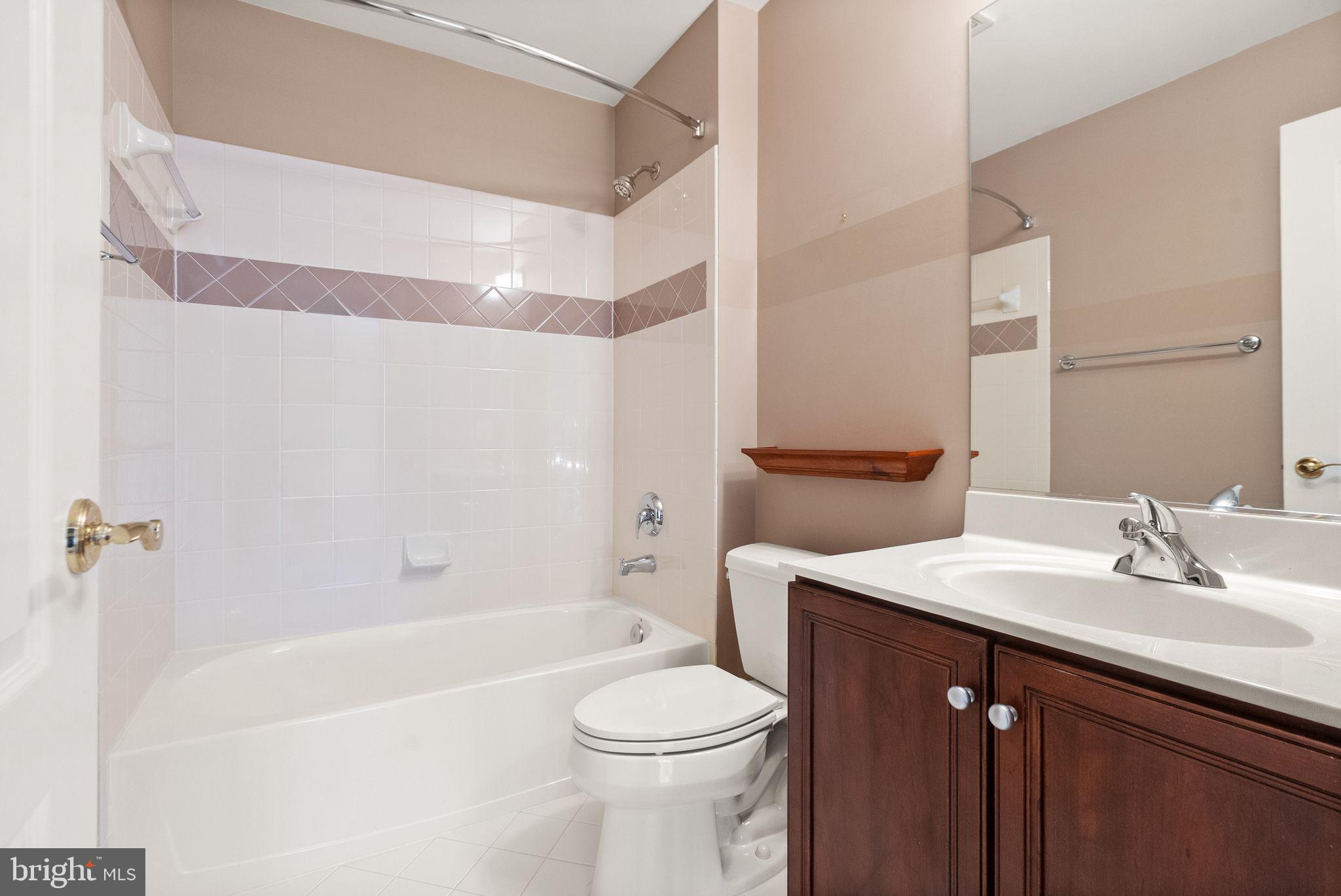 8318 ROXBOROUGH LOOP