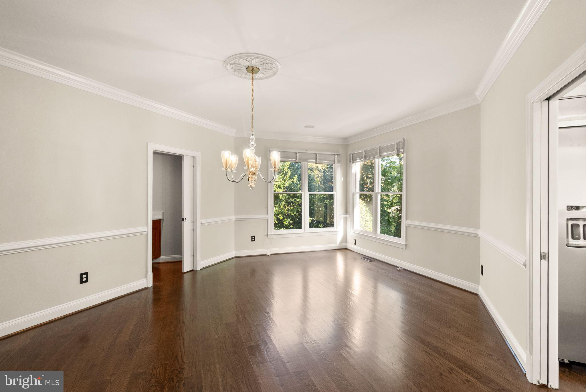 8318 ROXBOROUGH LOOP