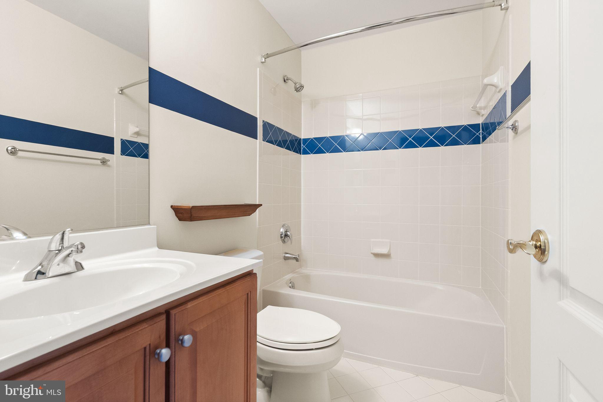 8318 ROXBOROUGH LOOP
