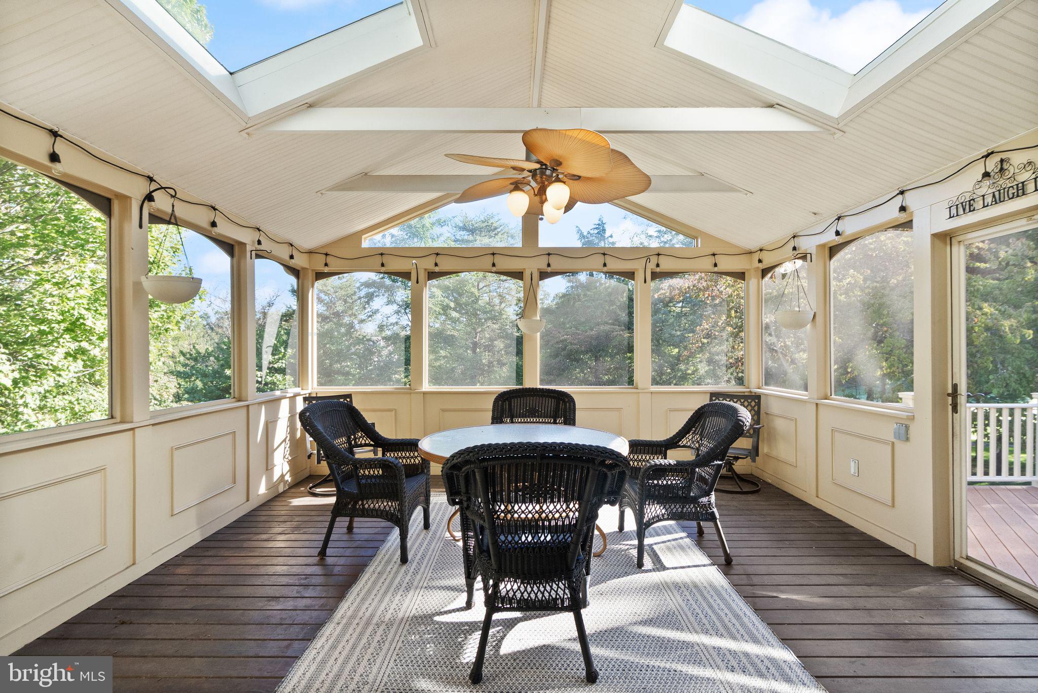 8318 ROXBOROUGH LOOP