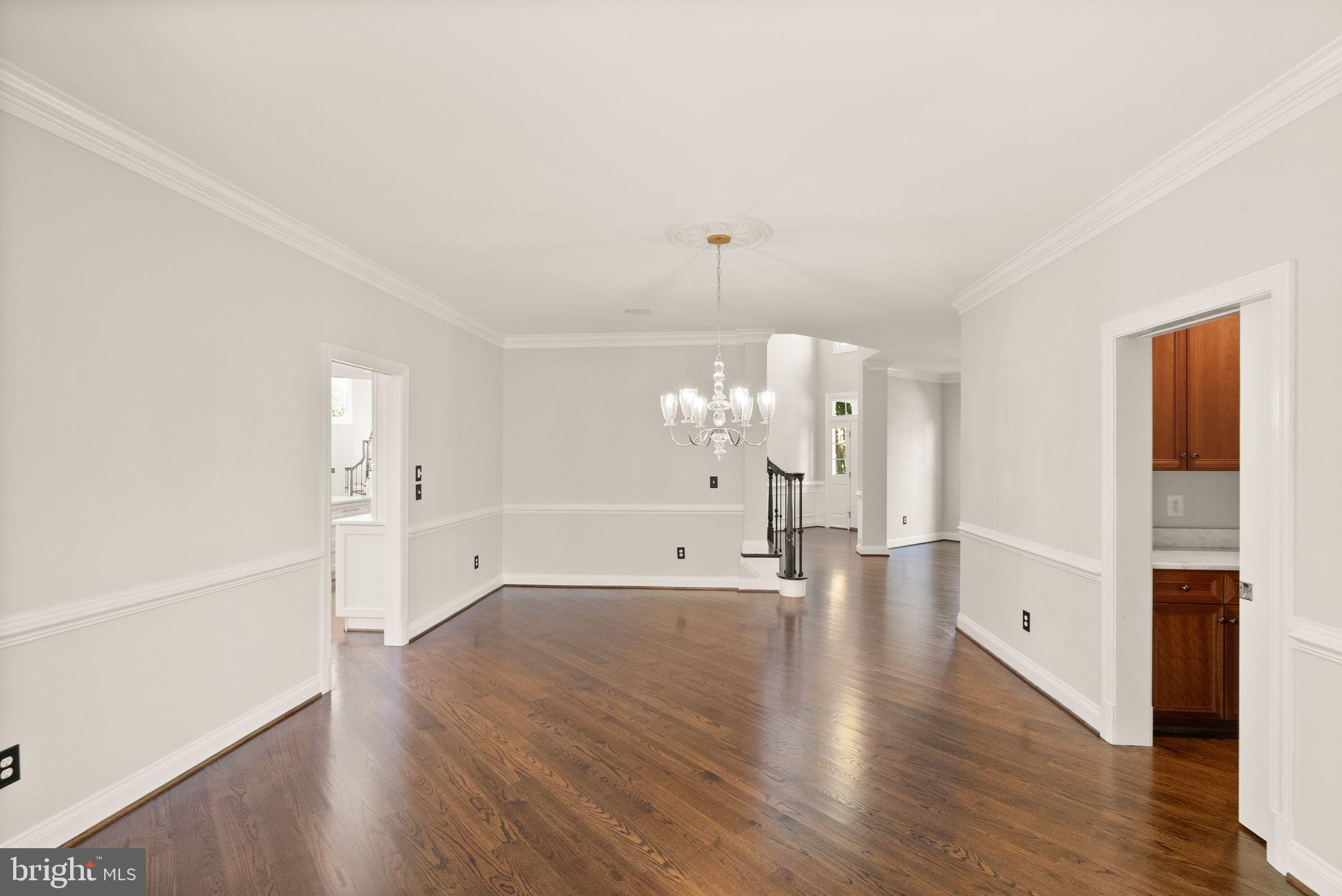 8318 ROXBOROUGH LOOP