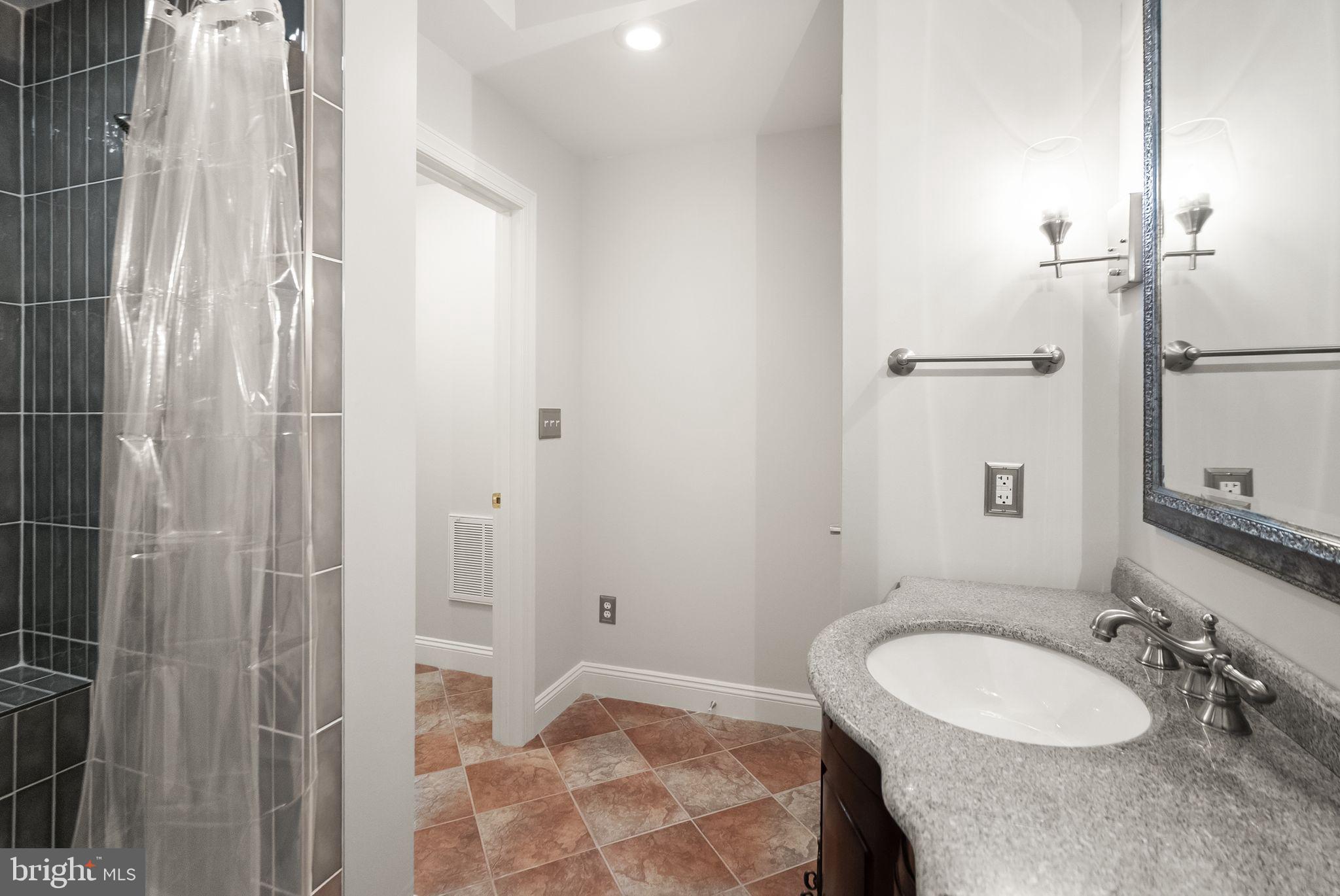 8318 ROXBOROUGH LOOP