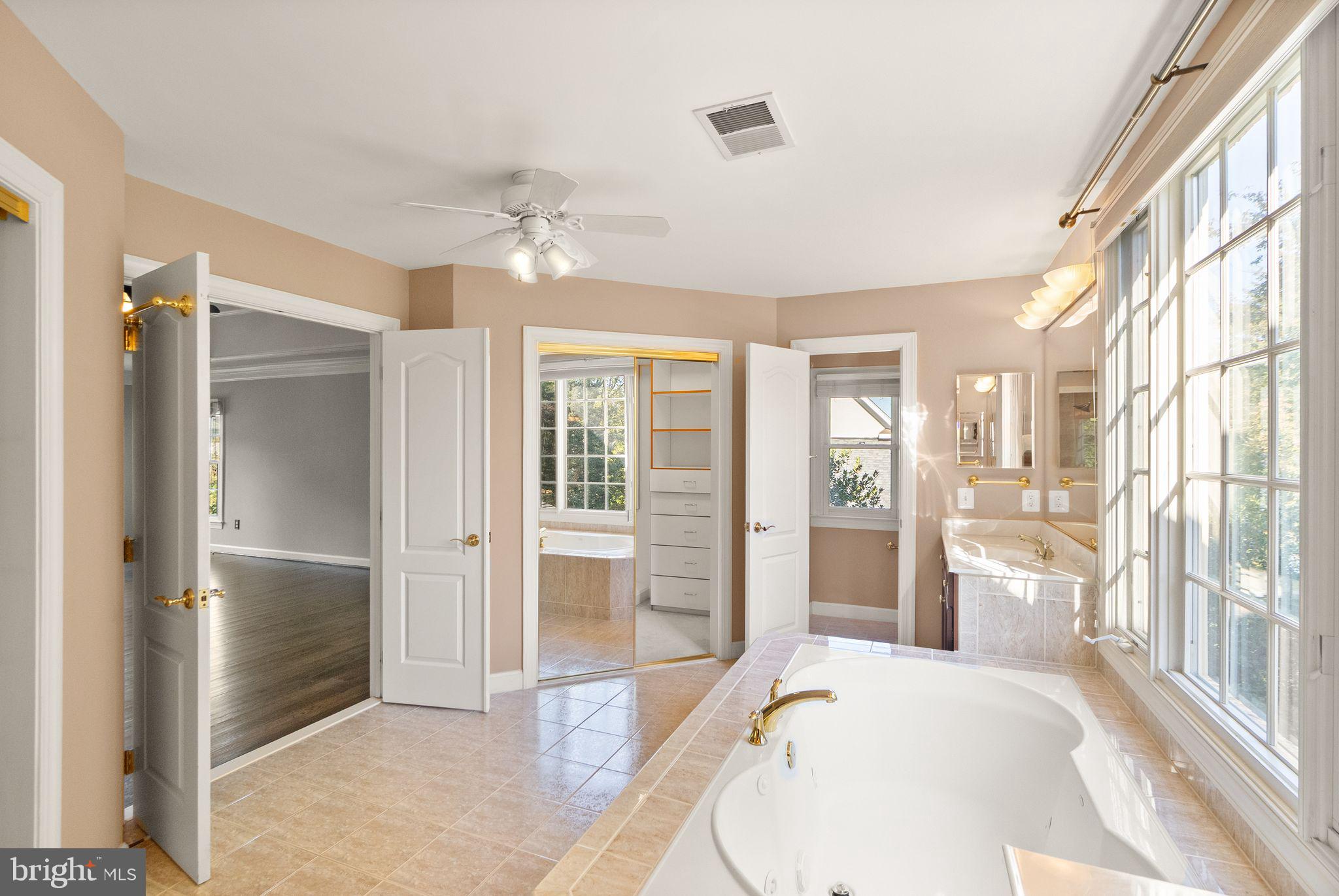 8318 ROXBOROUGH LOOP