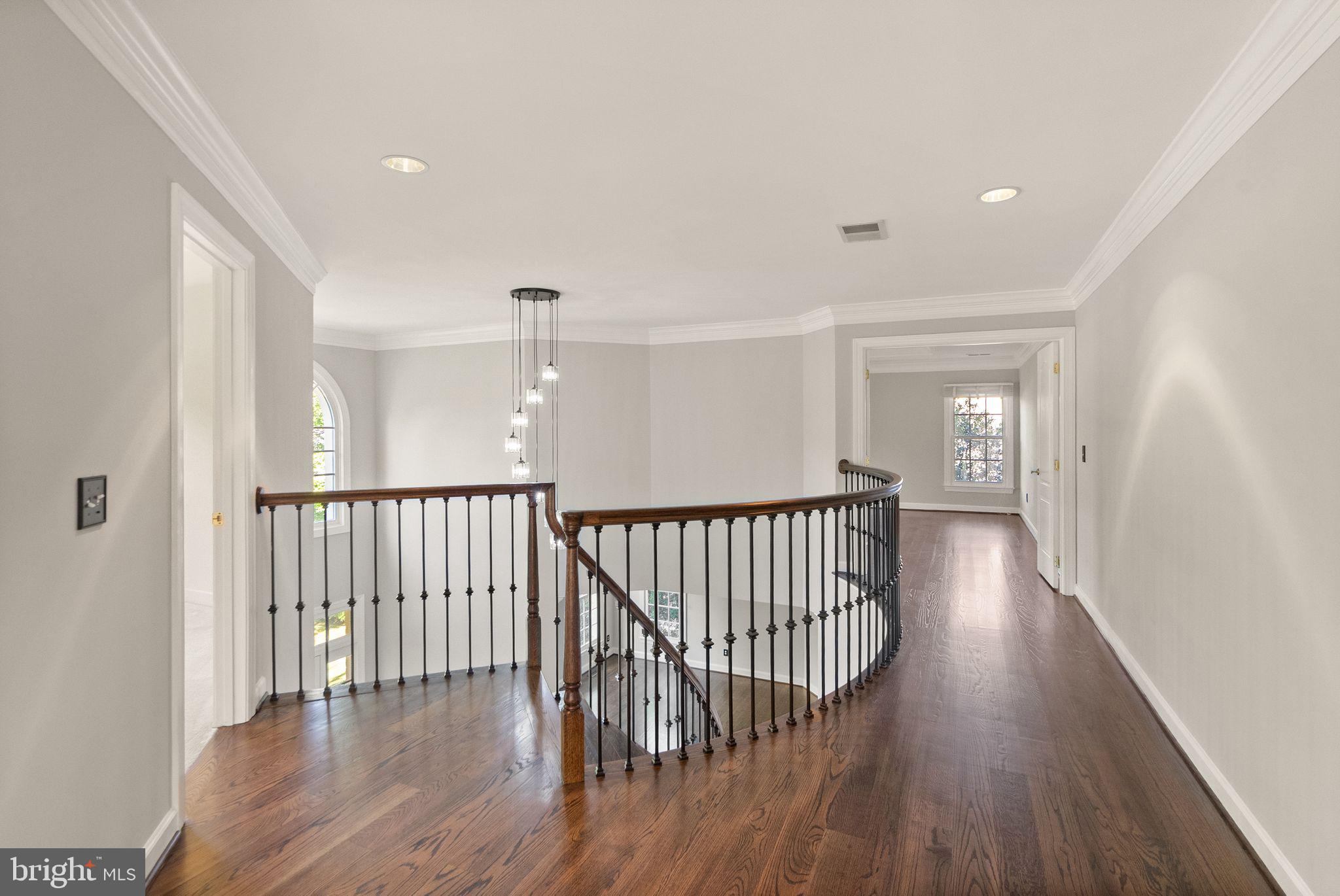 8318 ROXBOROUGH LOOP