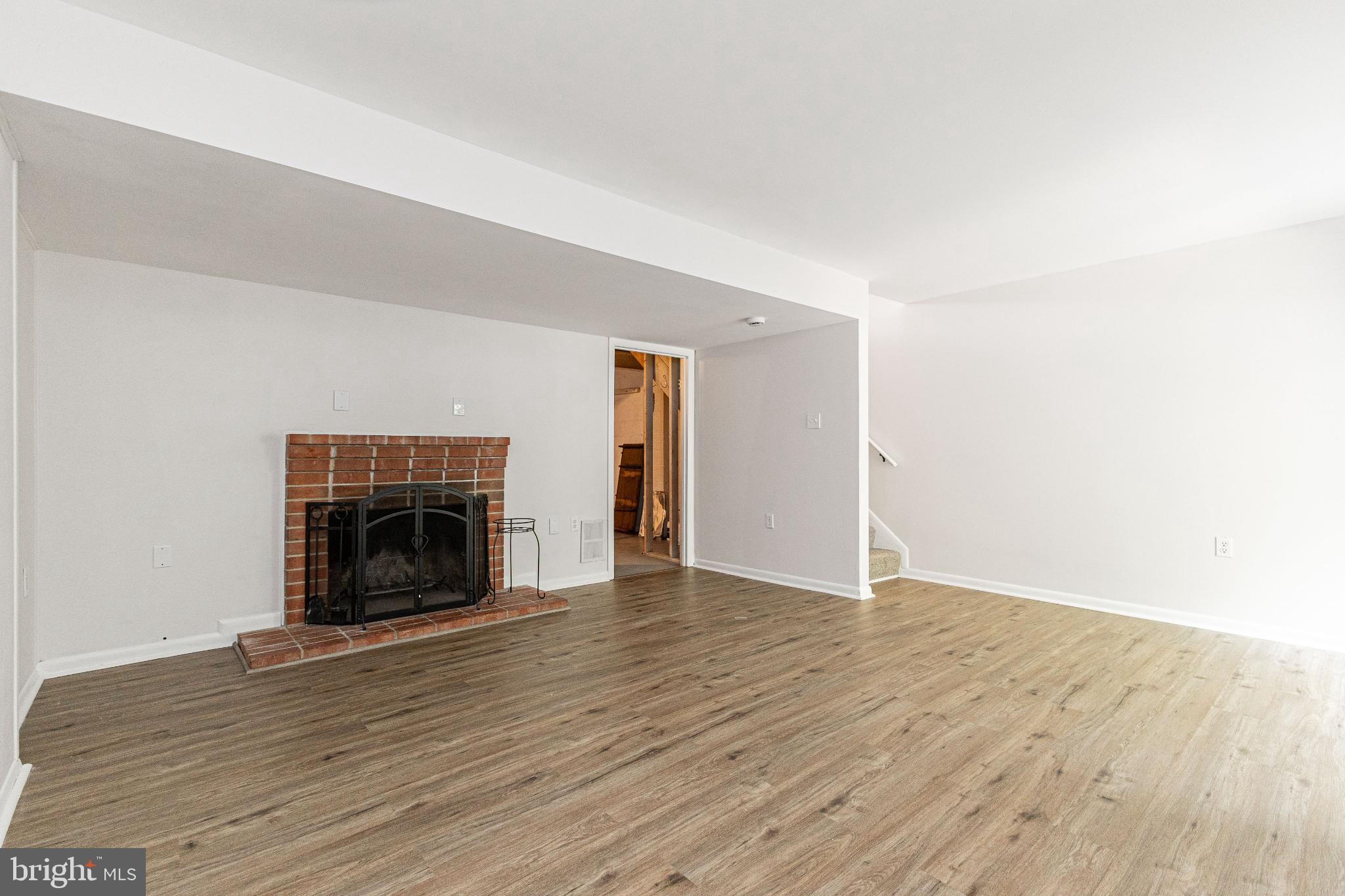 14603 EARLHAM COURT