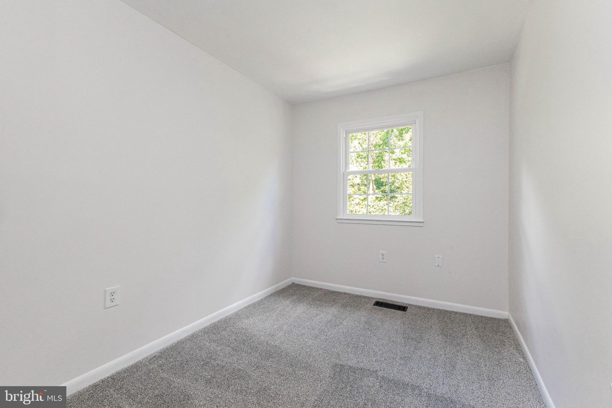 14603 EARLHAM COURT