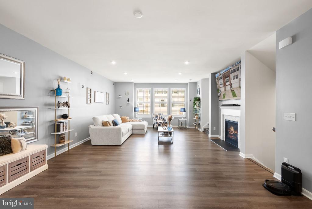 4087 ELIZABETH REED WAY