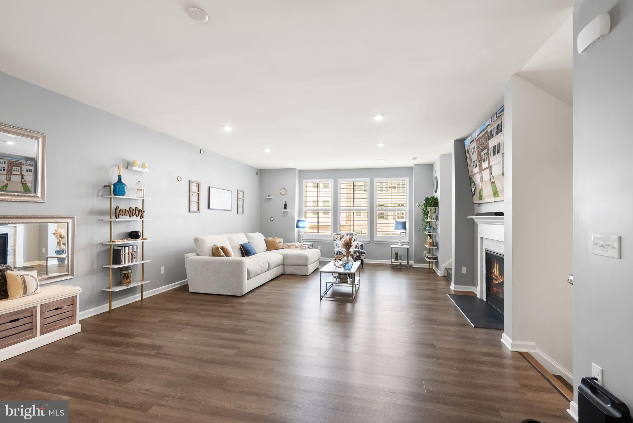 4087 ELIZABETH REED WAY