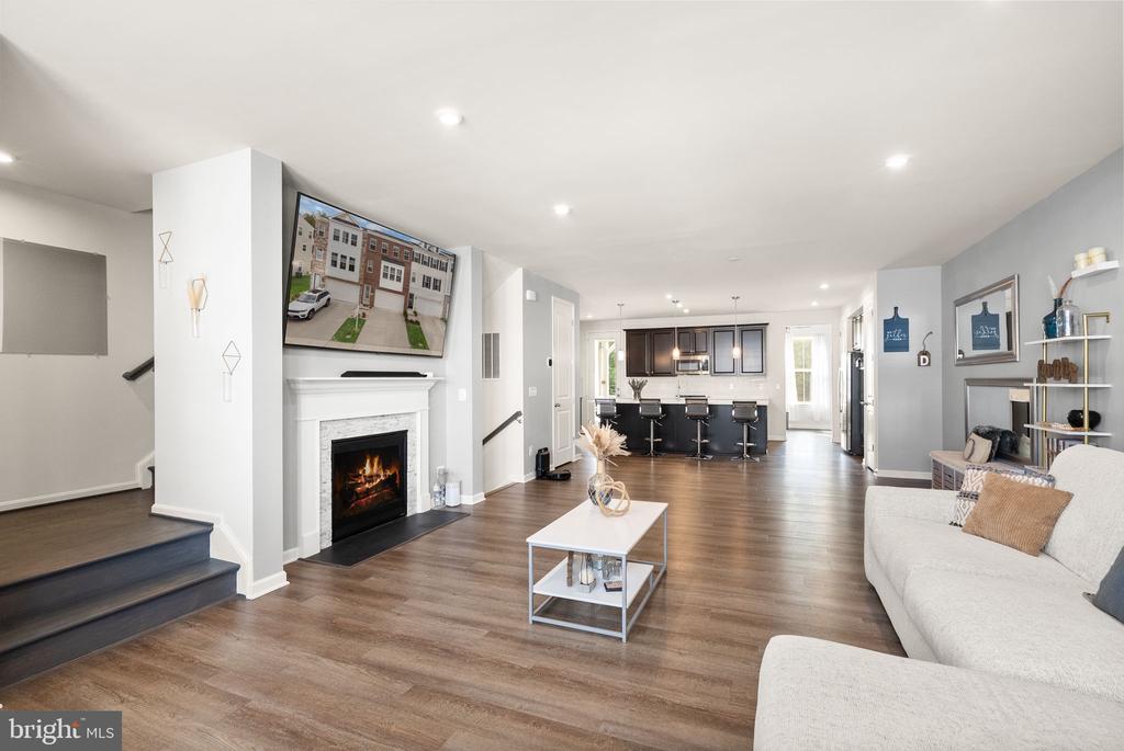 4087 ELIZABETH REED WAY