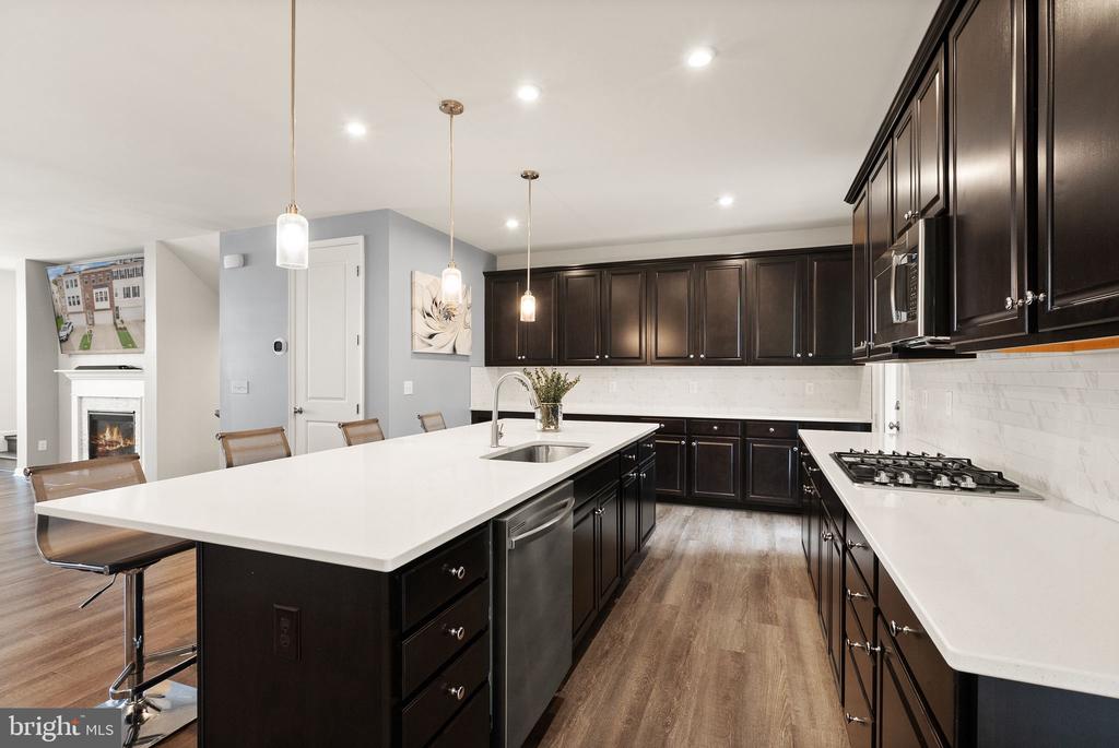 4087 ELIZABETH REED WAY