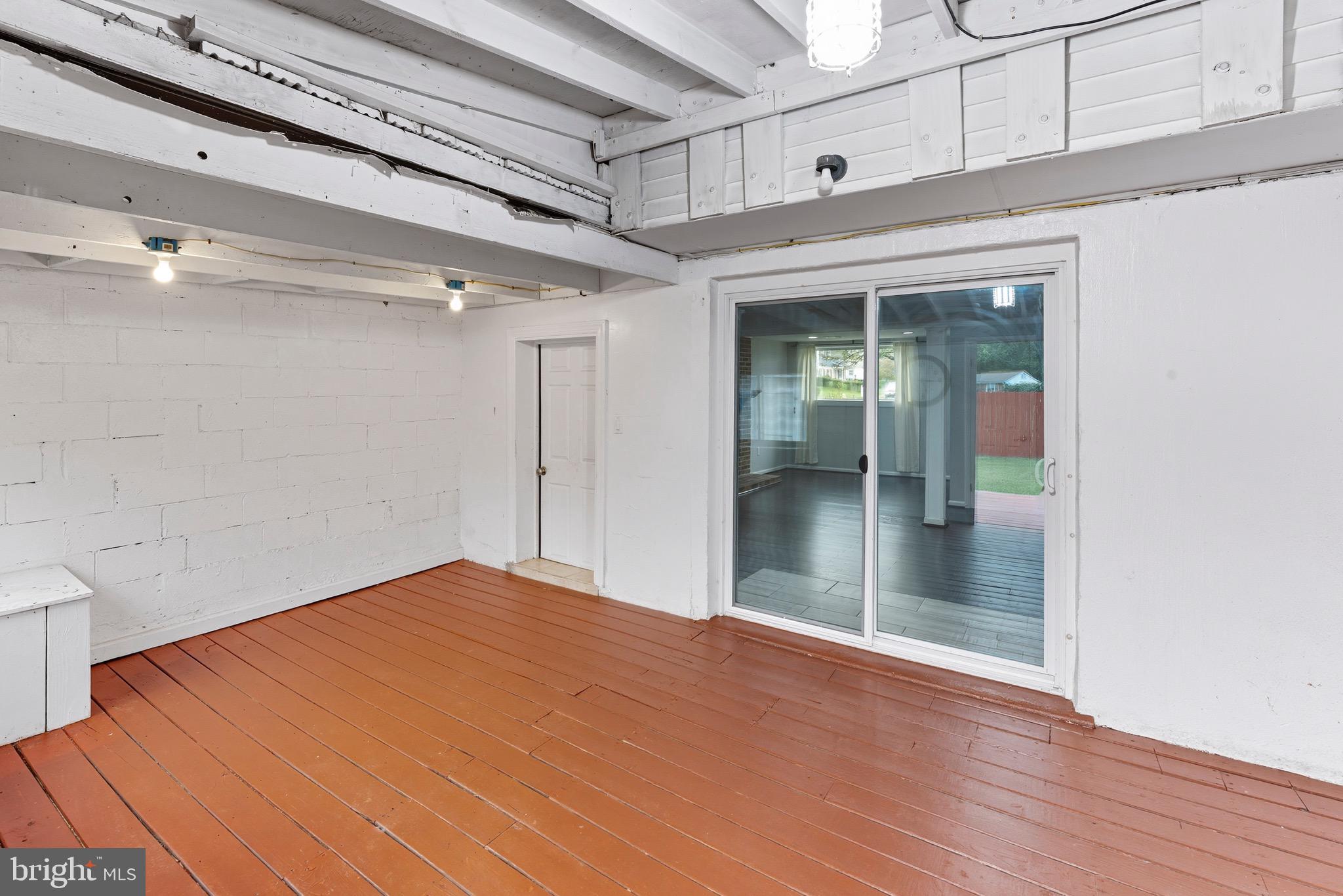 14010 MAPLEDALE AVENUE