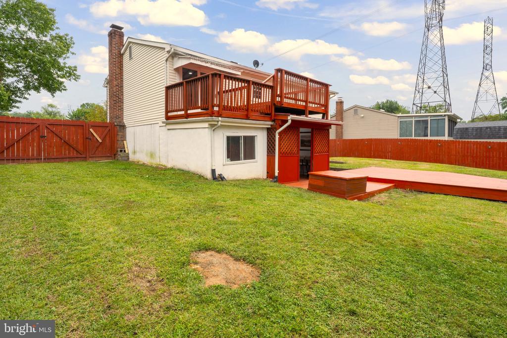 14010 MAPLEDALE AVENUE