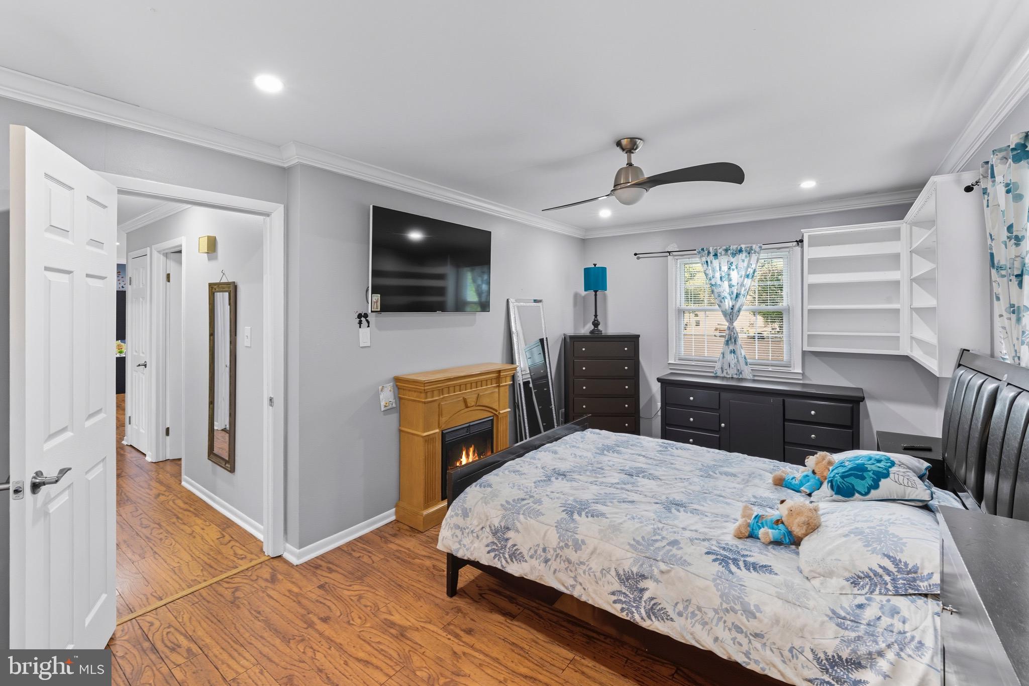 14010 MAPLEDALE AVENUE